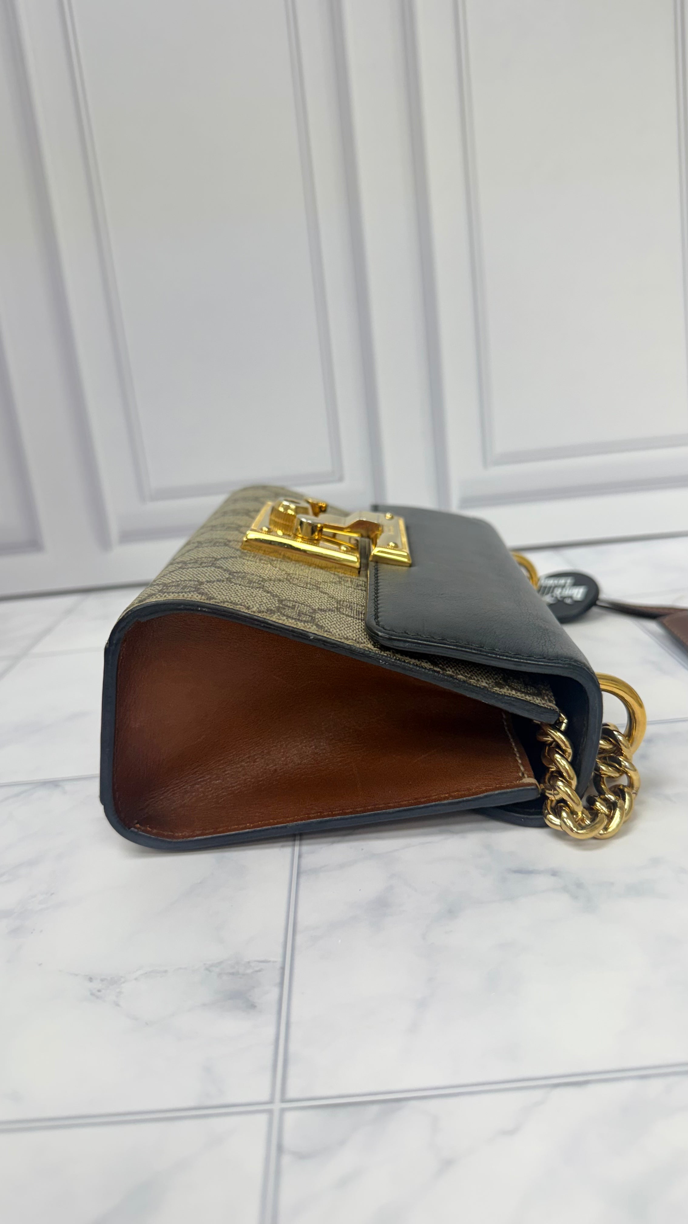 *DONS DROP* Gucci Black & GG Supreme Padlock Chain Shoulder Bag