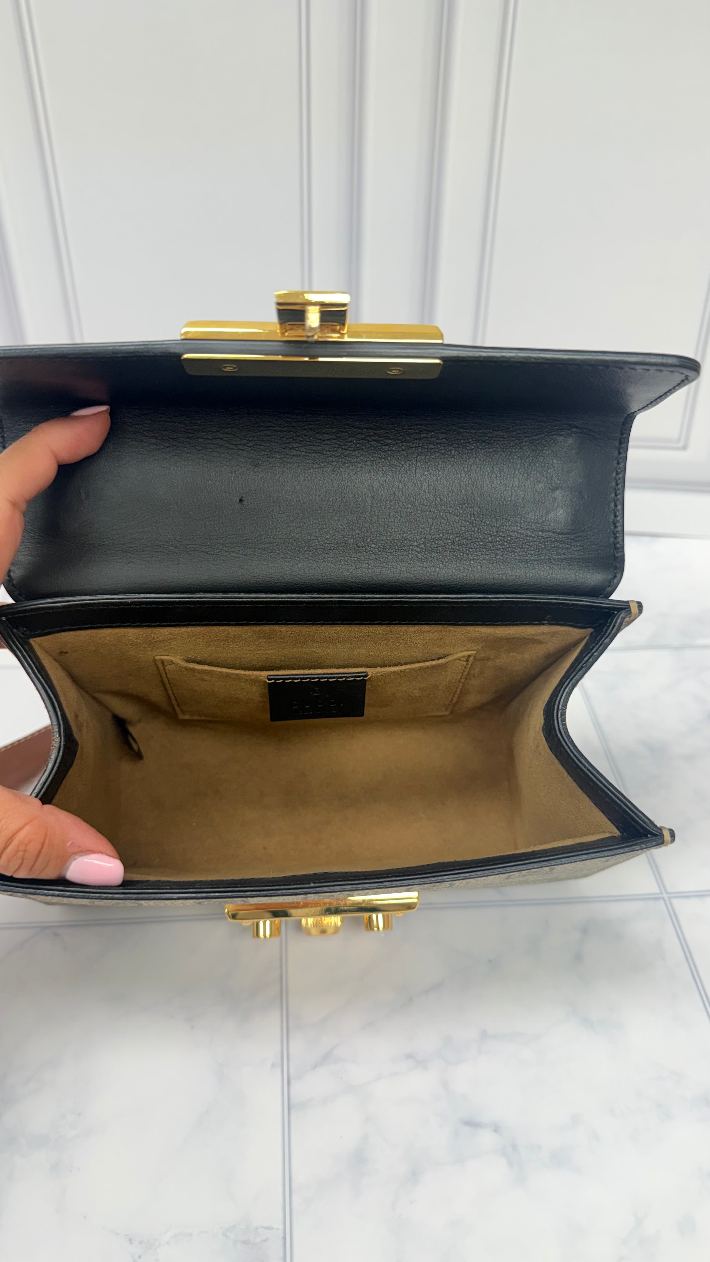 *DONS DROP* Gucci Black & GG Supreme Padlock Chain Shoulder Bag