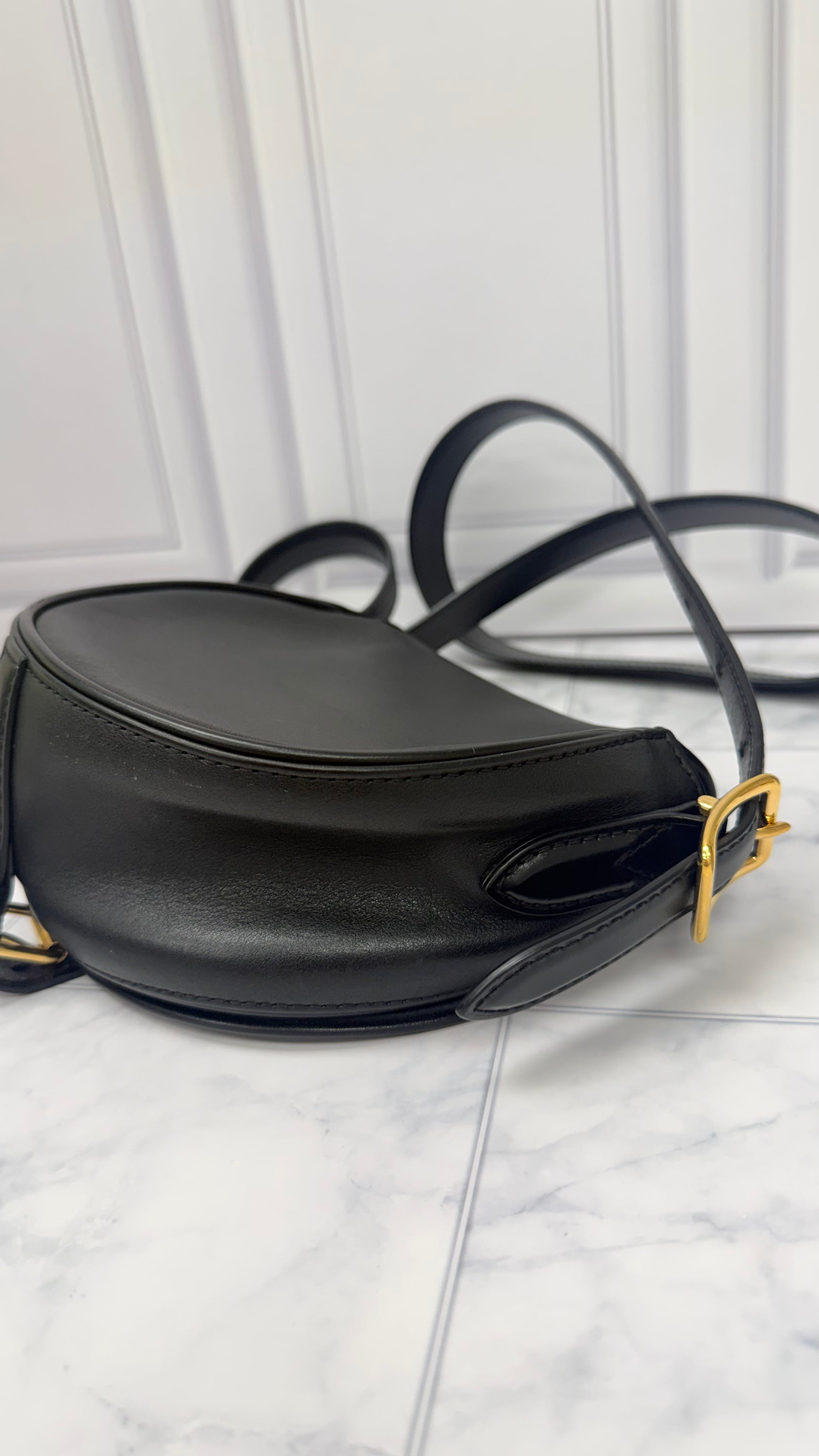 *DONS DROP* Louis Vuitton Black Leather Tambourine Crossbody