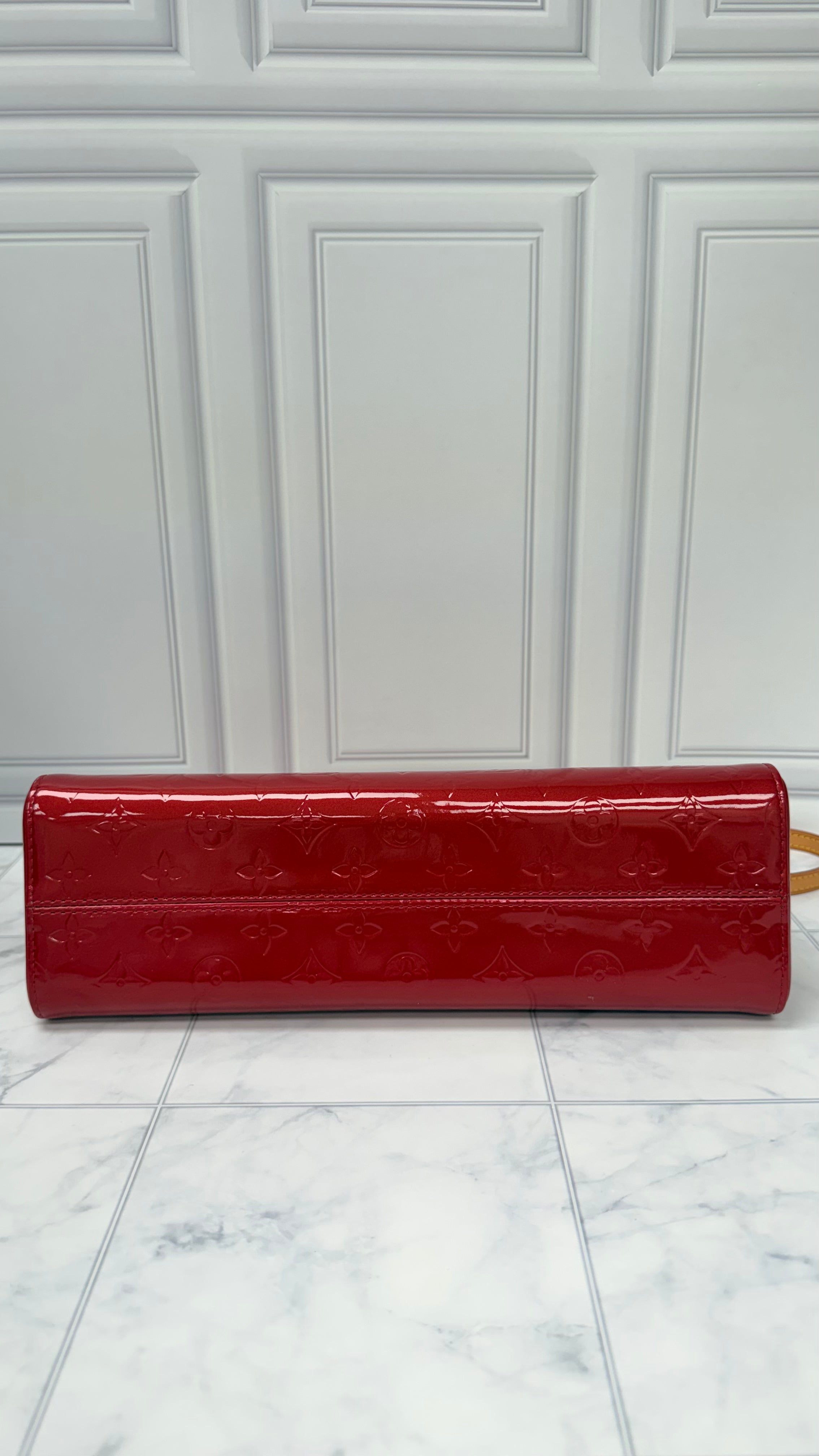 *DONS DROP* Louis Vuitton Red Vernis Roxbury Drive Handbag