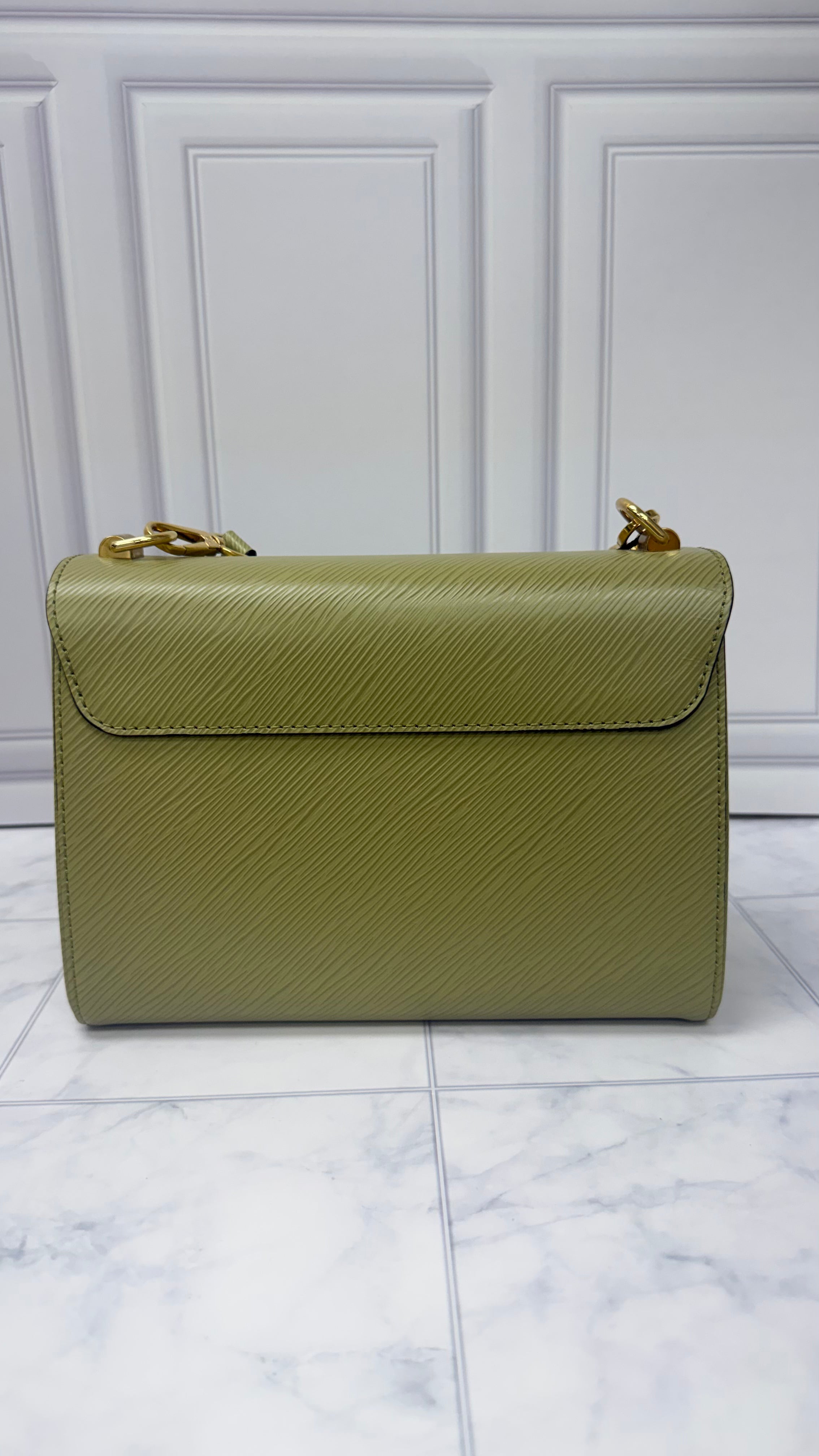 *DONS DROP* Louis Vuitton Green & Ivory Epi Twist & Twilly MM Handbag