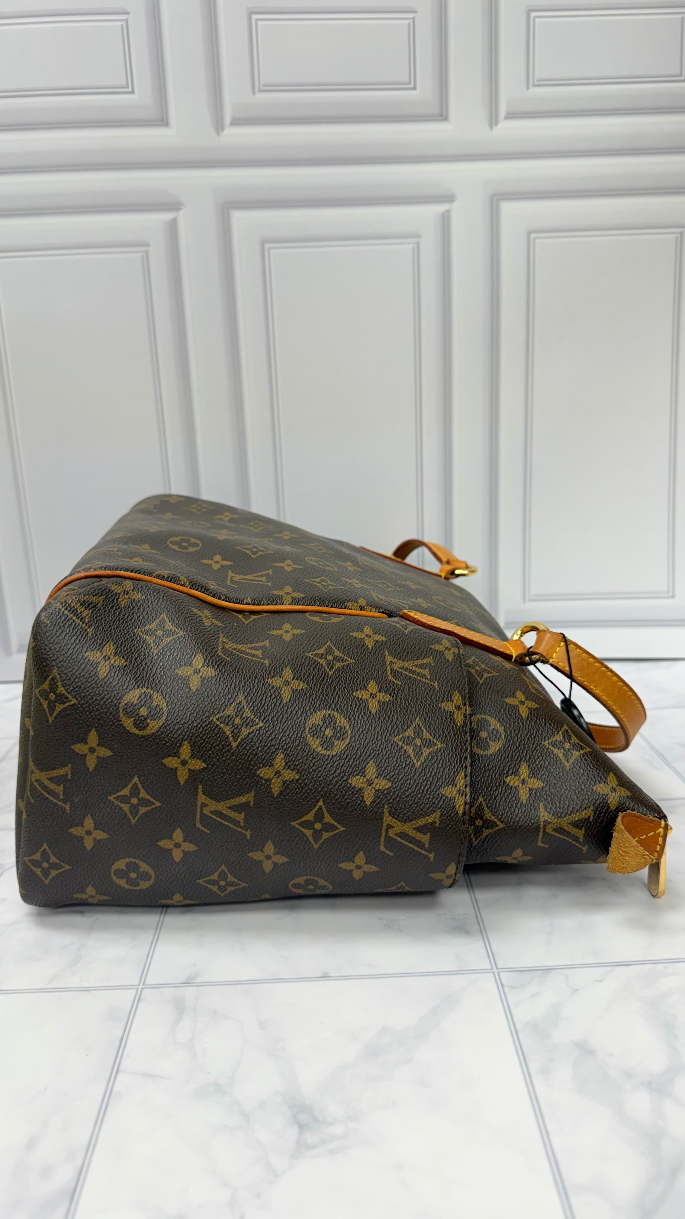 *DONS DROP* Louis Vuitton Monogram Totally MM Tote Bag