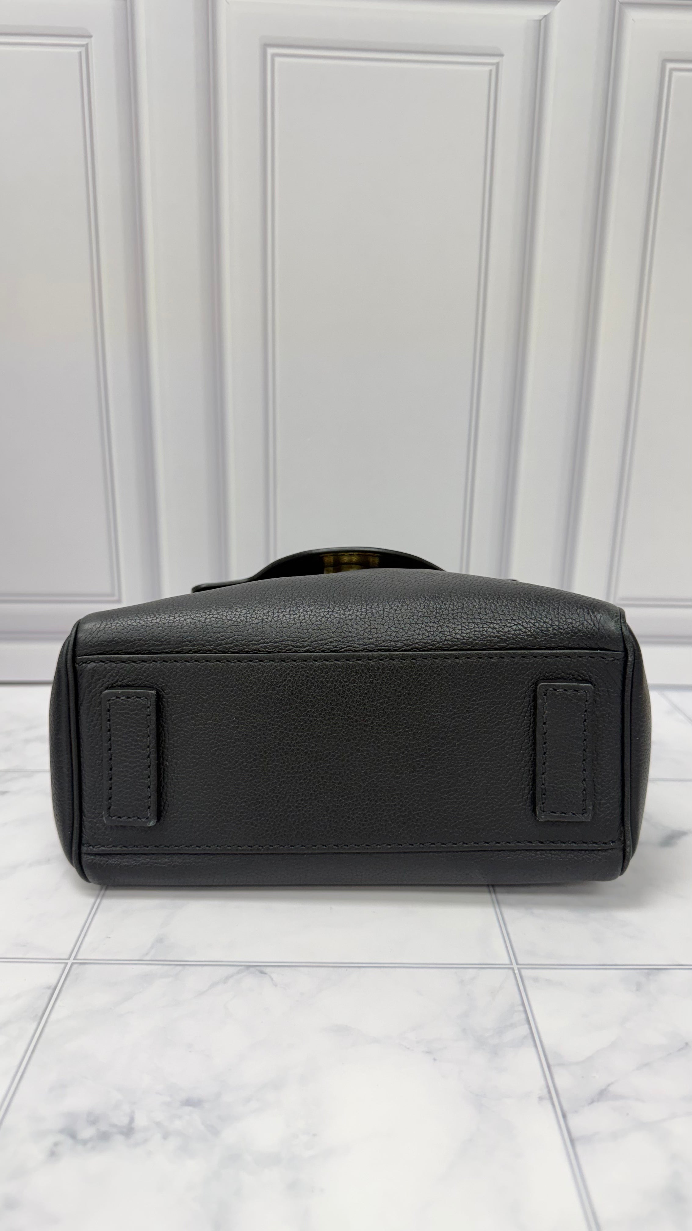 *DONS DROP* Versace Black Calfskin Leather Small La Medusa Top Handle Bag