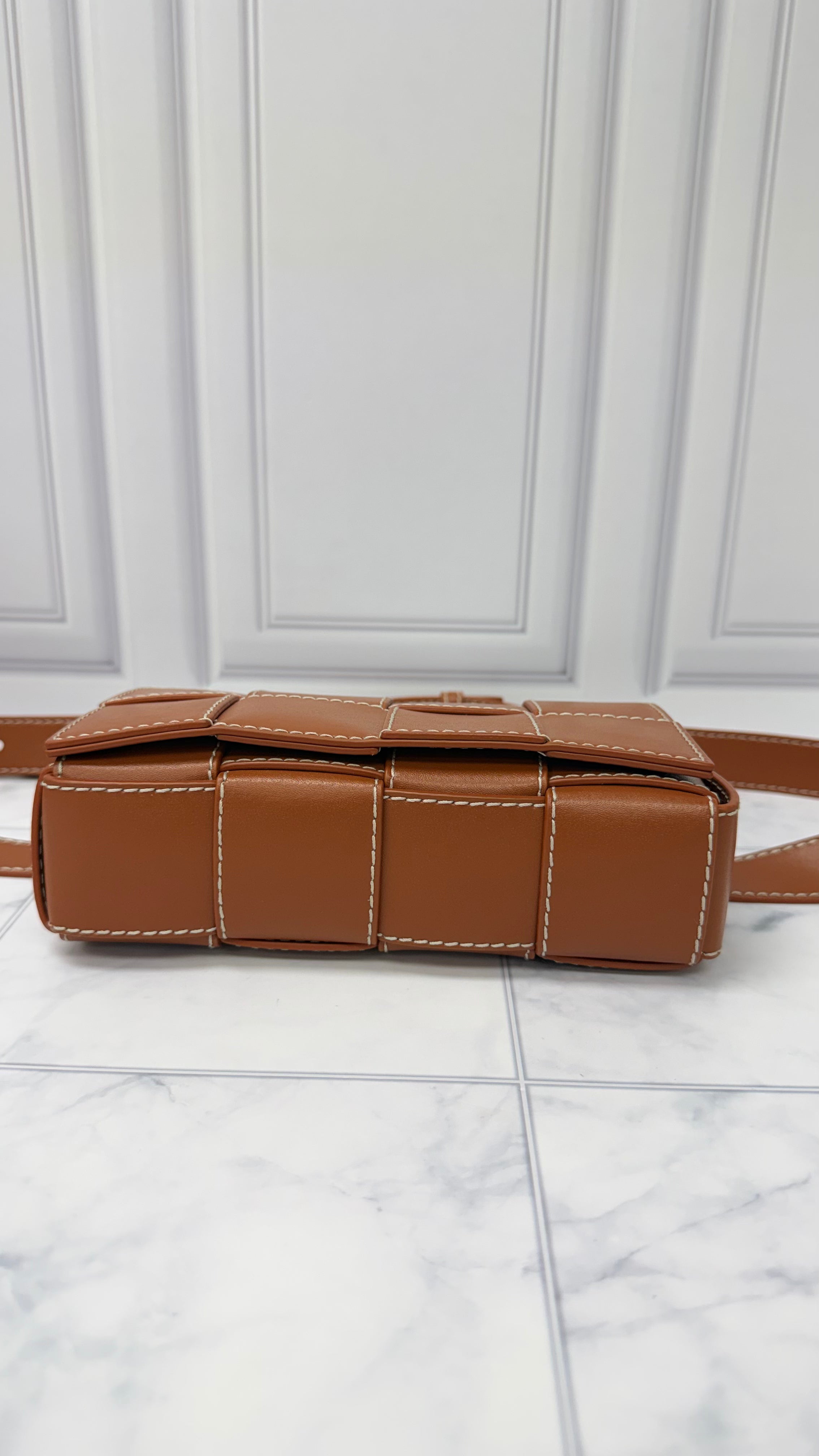*DONS DROP* BRAND NEW- Bottega Veneta Brown Maxi Intrecciato Leather Mini Cassette Waist Bag