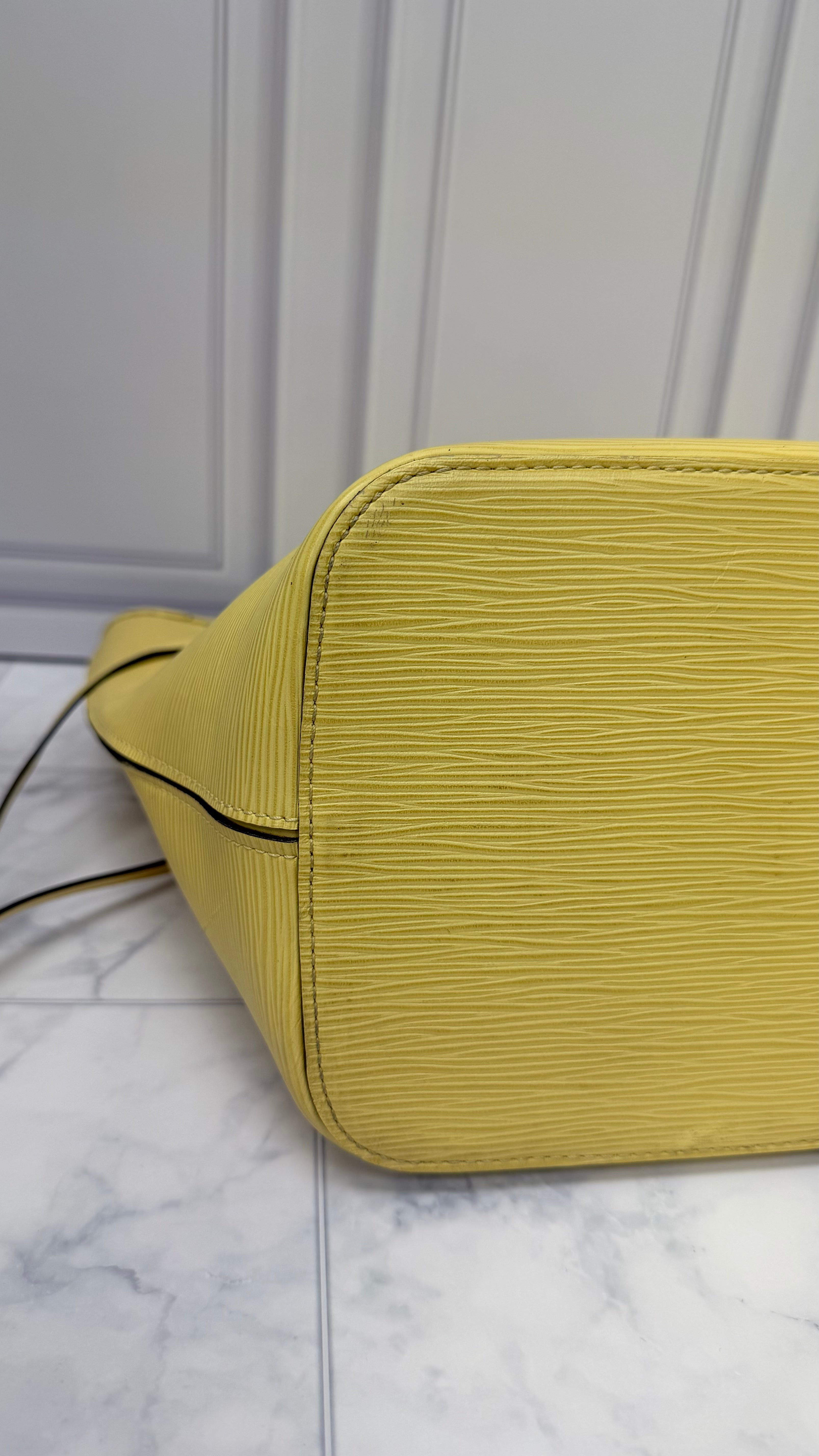 *DONS DROP* Louis Vuitton Butter Yellow Epi Neverfull MM