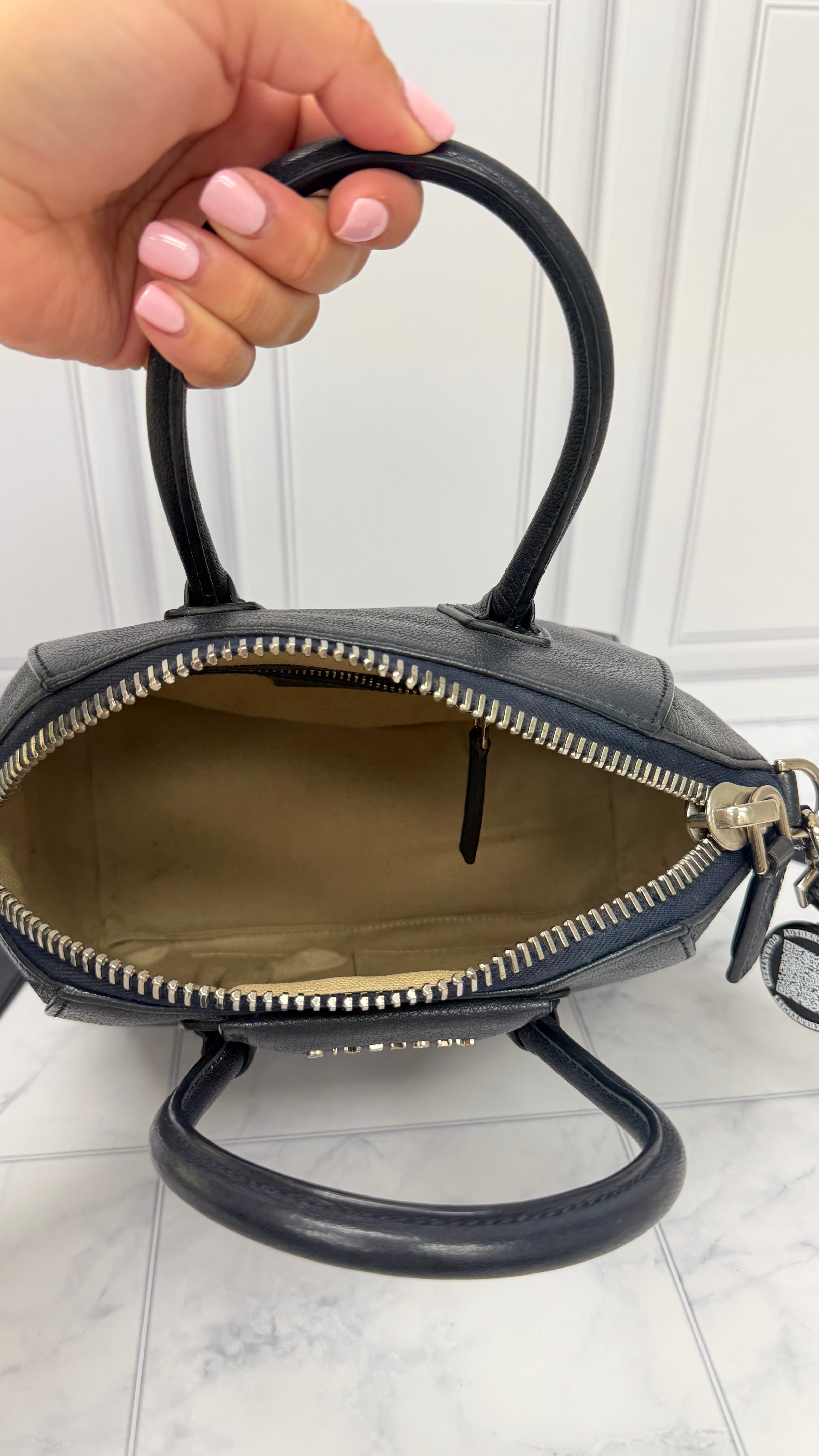 *DONS DROP* Givenchy Navy Leather Mini Antigona Two Way Bag