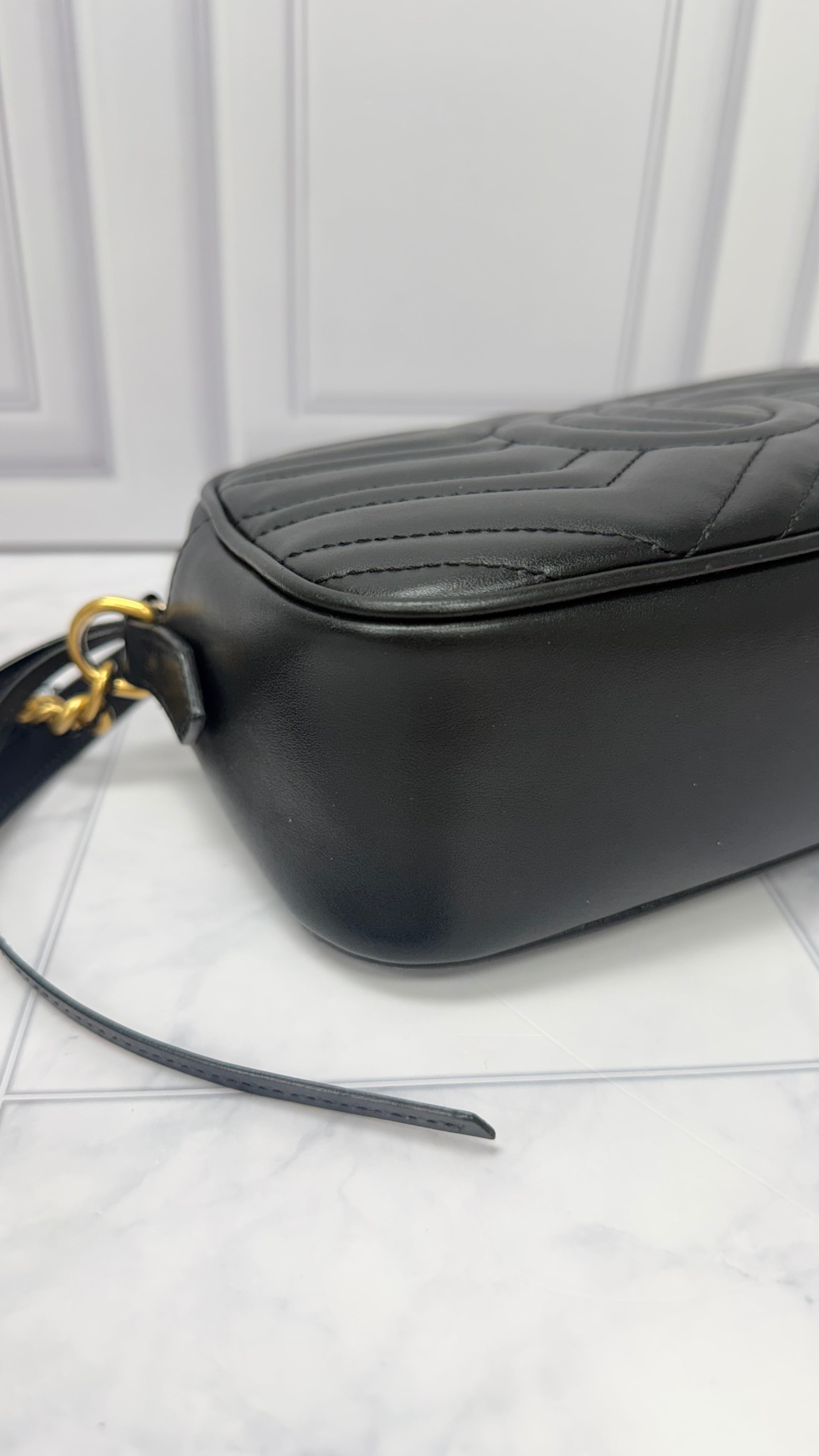 *DONS DROP* Gucci Black Quilted Chevron Leather Small Marmont Camera Bag