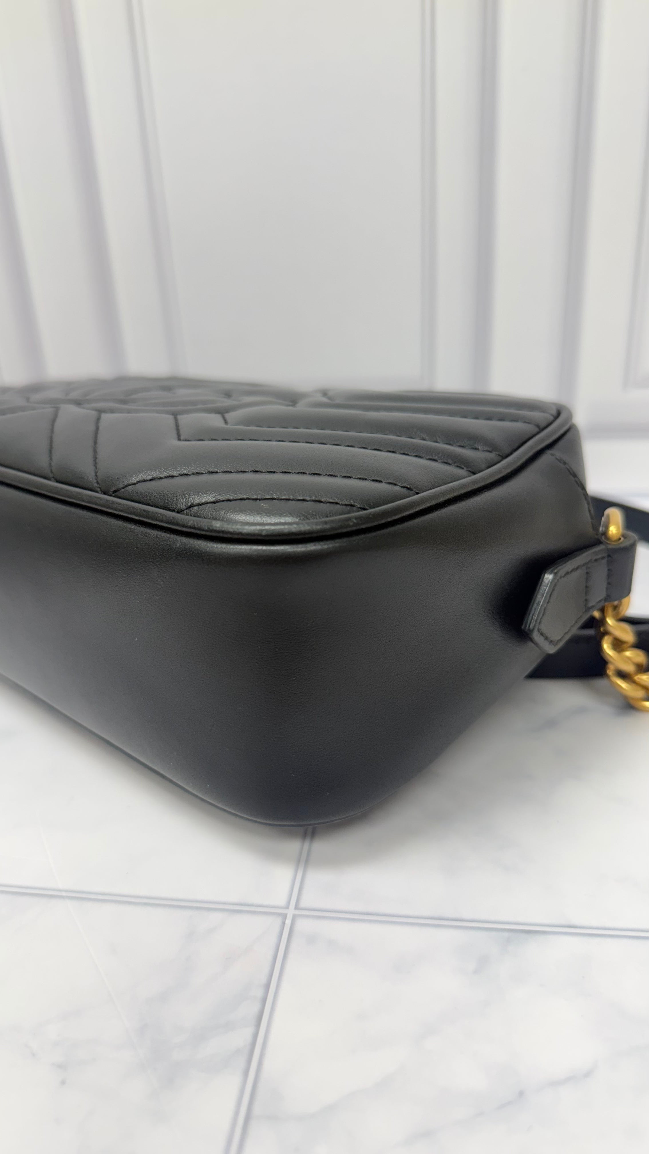 *DONS DROP* Gucci Black Quilted Chevron Leather Small Marmont Camera Bag
