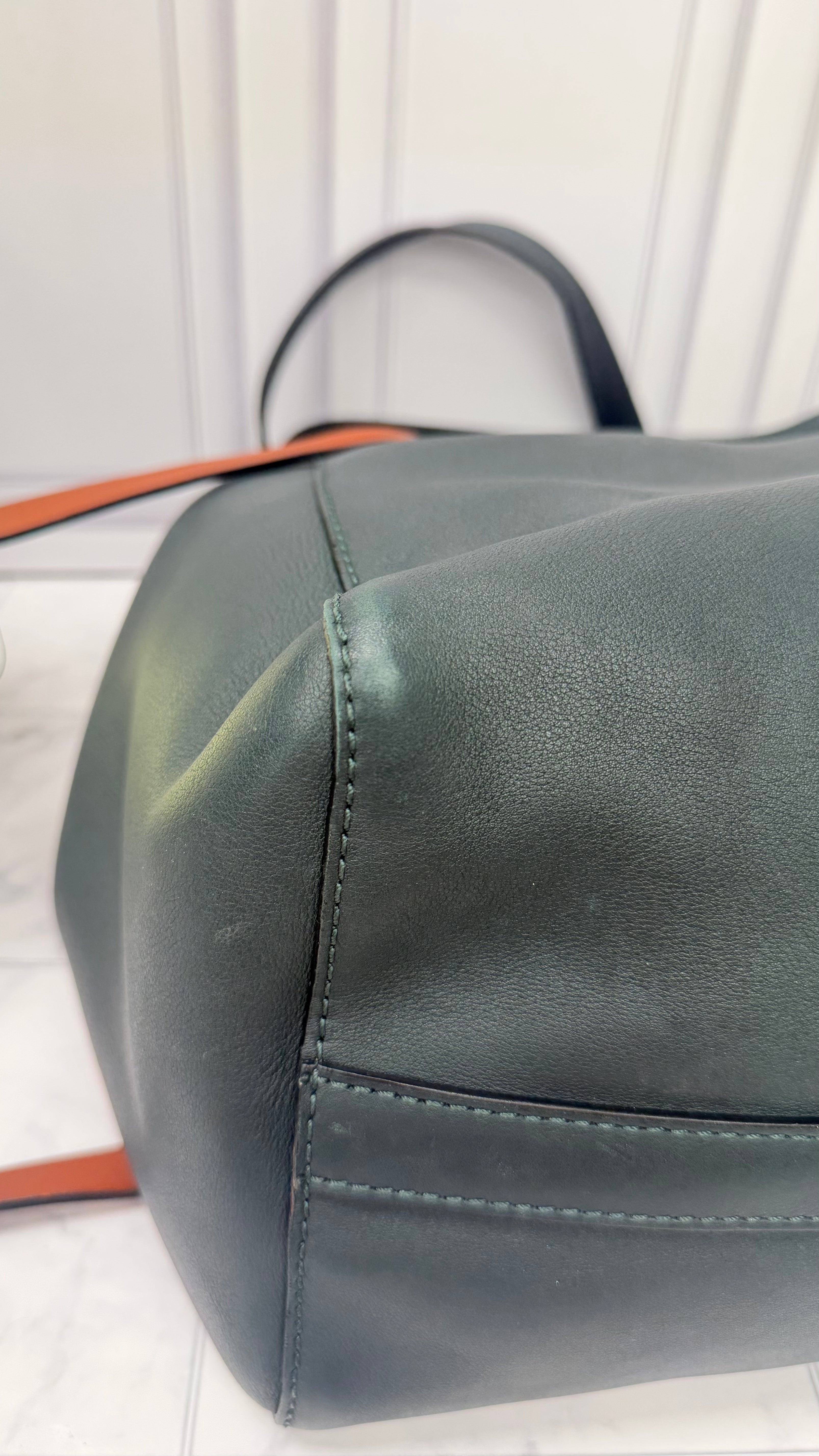 *DONS DROP* Burberry Green Leather Grommet Tote Bag