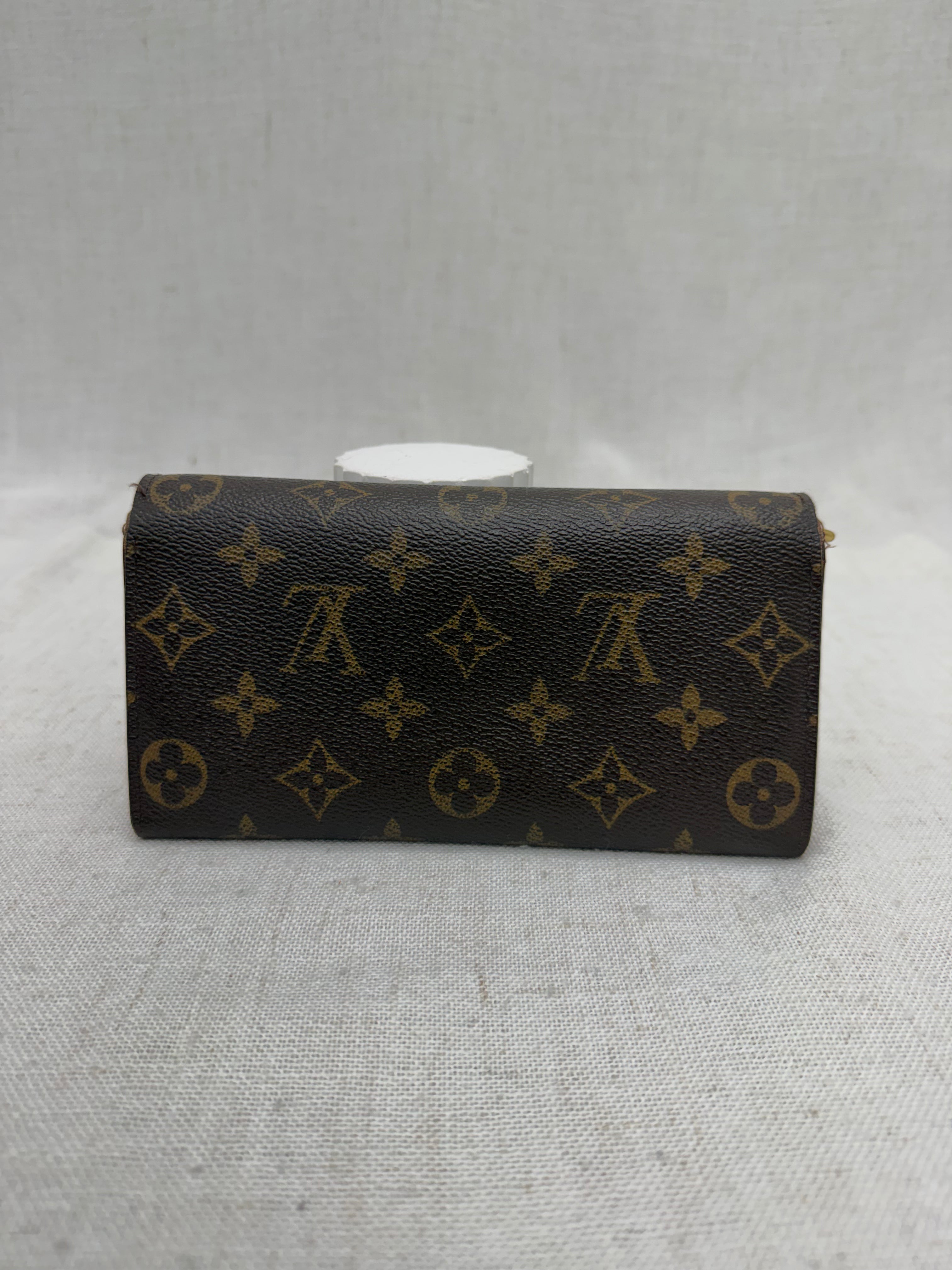 Louis Vuitton Monogram Sarah Wallet