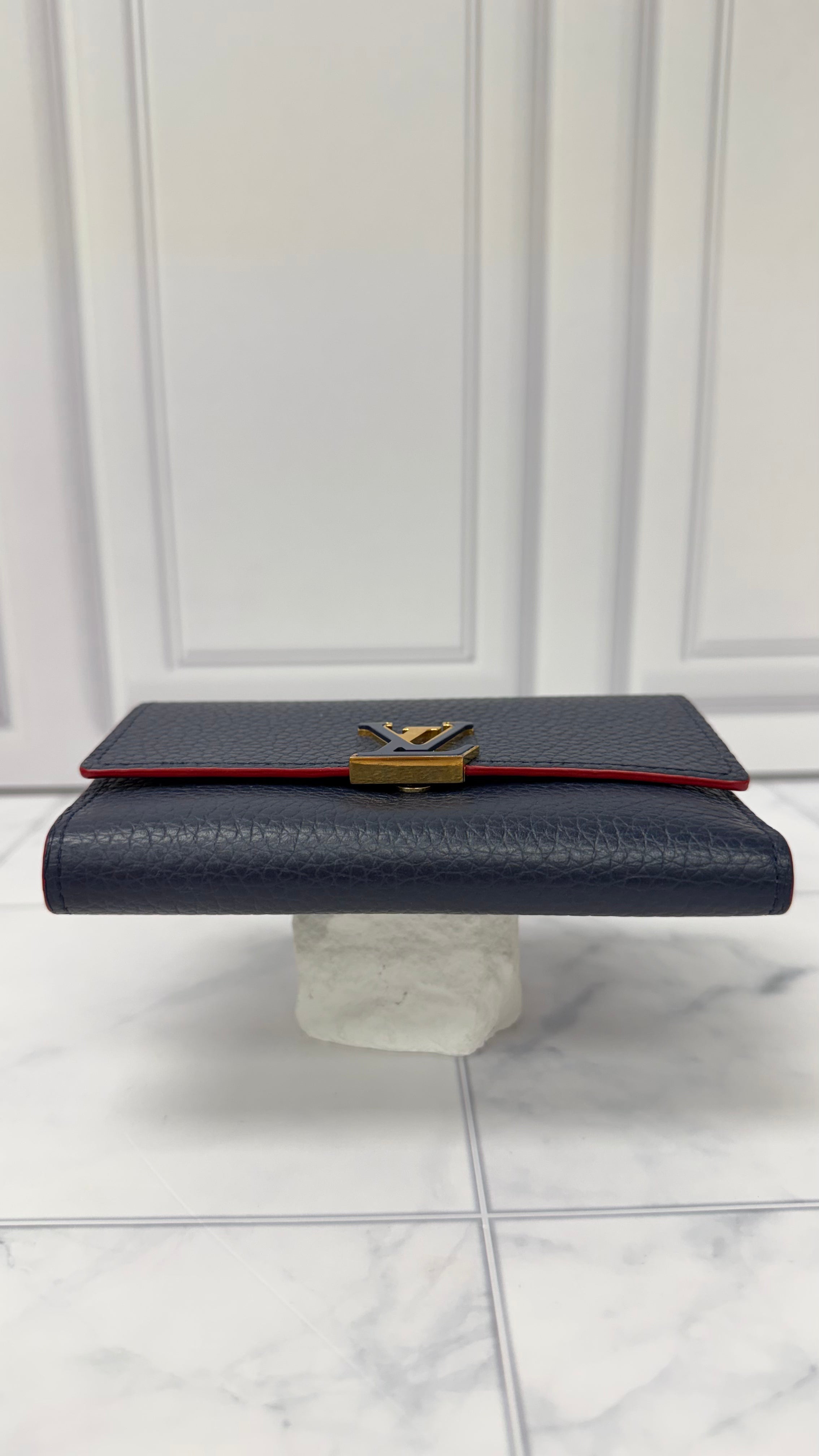 *DONS DROP* Louis Vuitton Blue Taurillon Leather Capucines Compact Wallet