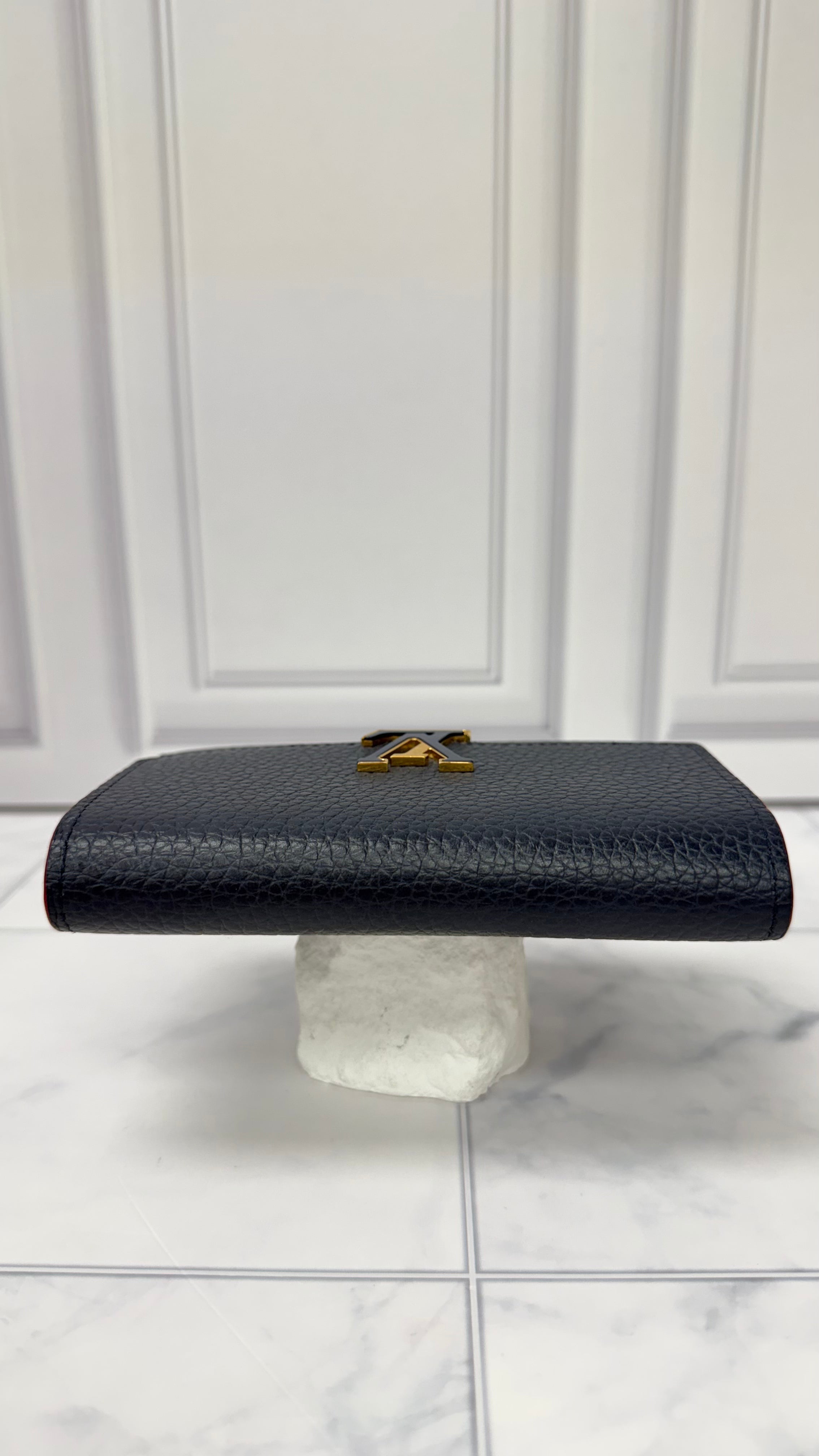 *DONS DROP* Louis Vuitton Blue Taurillon Leather Capucines Compact Wallet