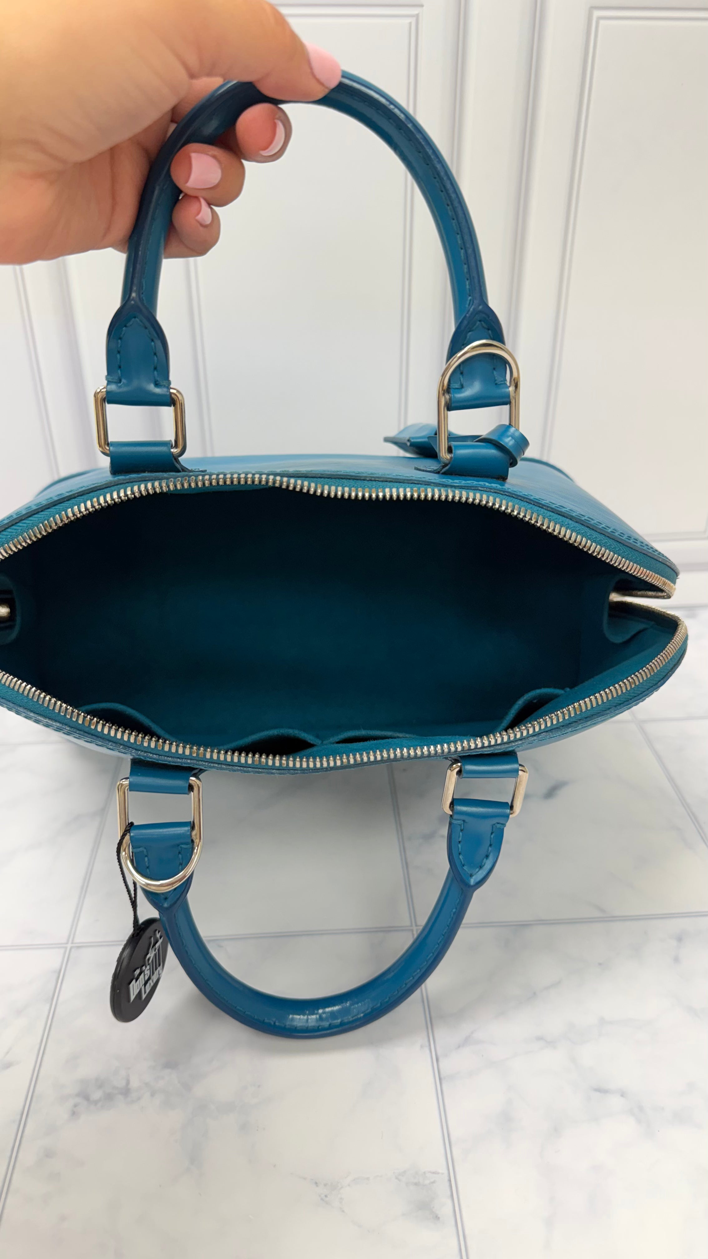 *DONS DROP* Louis Vuitton Teal Epi Leather Alma PM Satchel