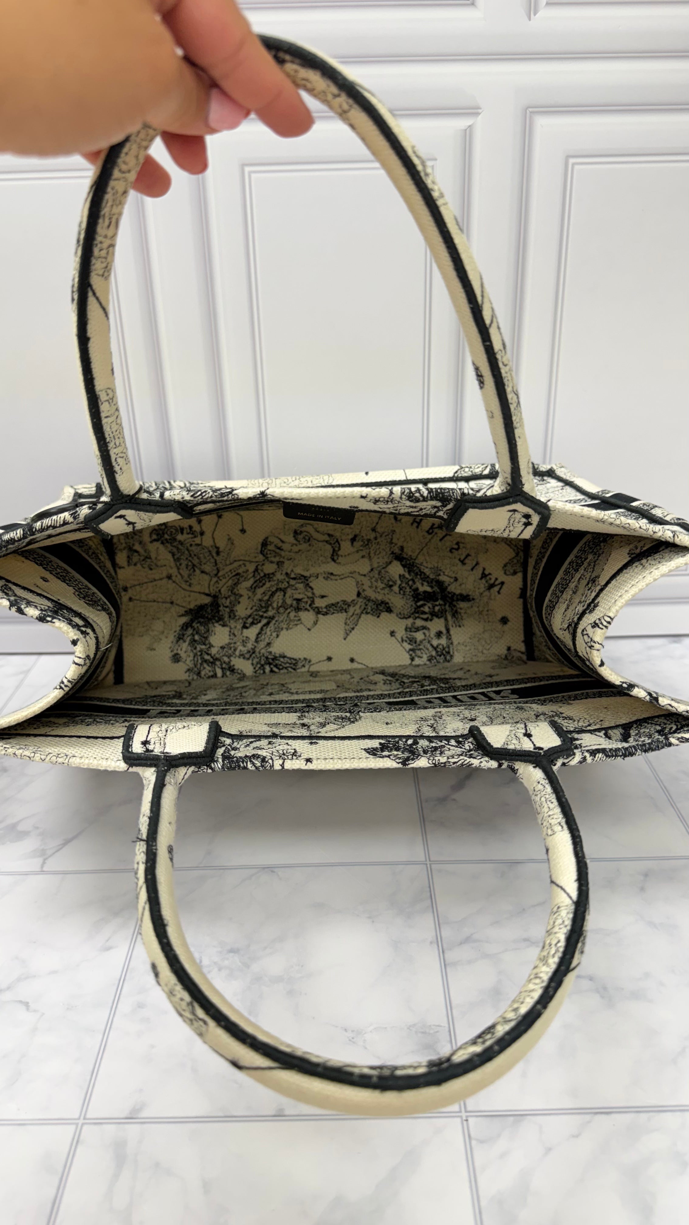 *DONS DROP* Christian Dior White & Black Toile de Joy Zodiac Print Medium Book Tote