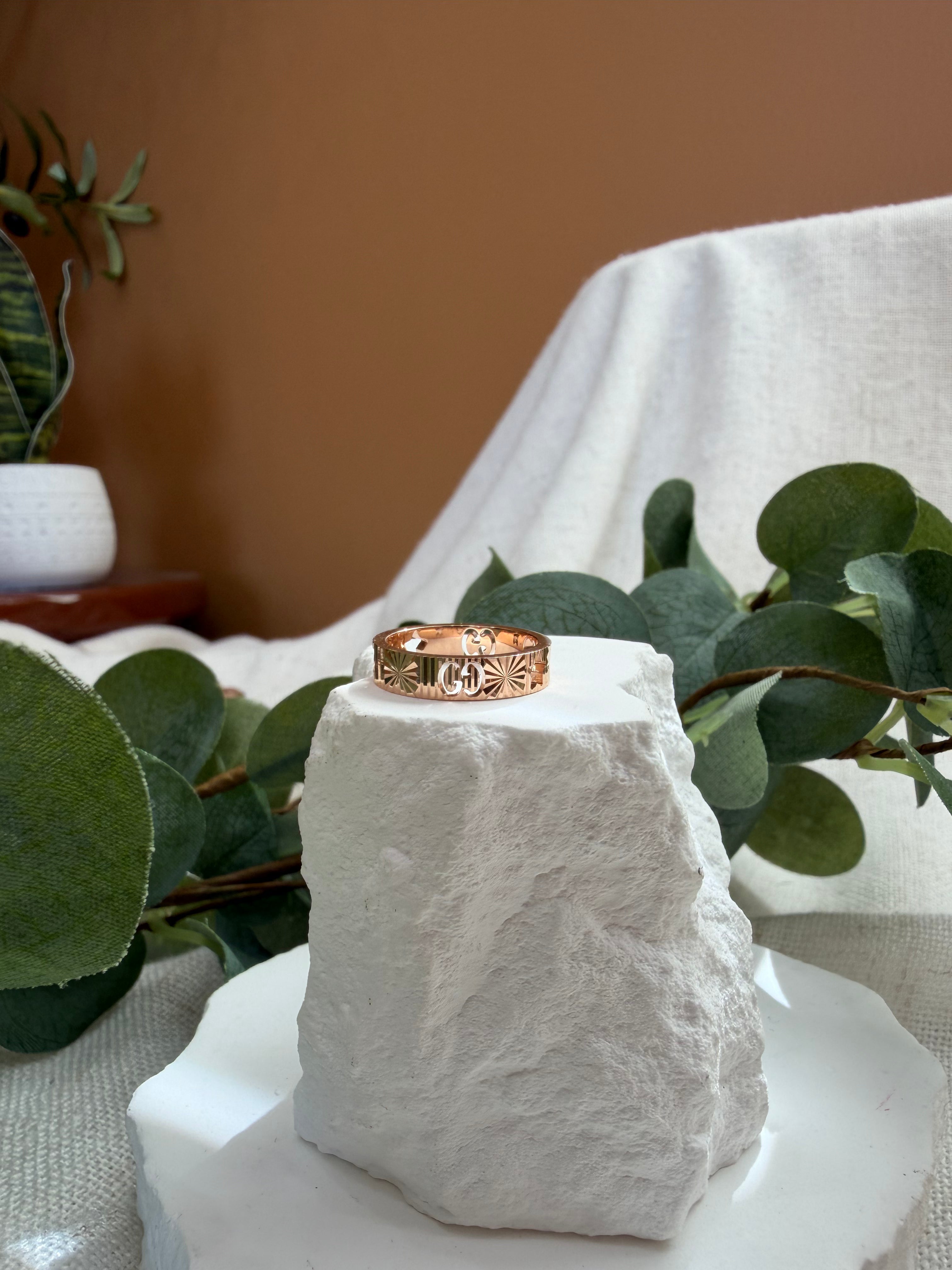 Gucci 18K Rose Gold Icon Stars Band Size 4