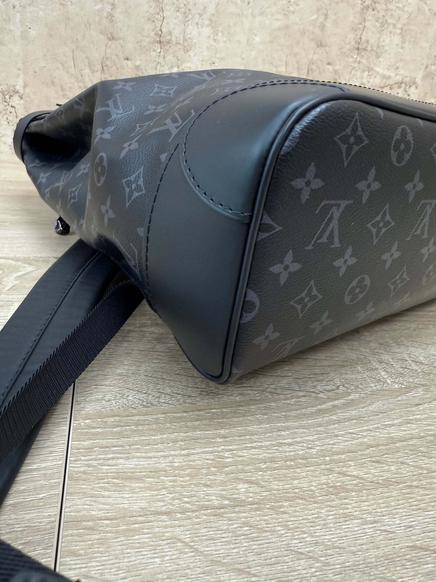 LIKE NEW- Louis Vuitton Monogram Eclipse Steamer Backpack