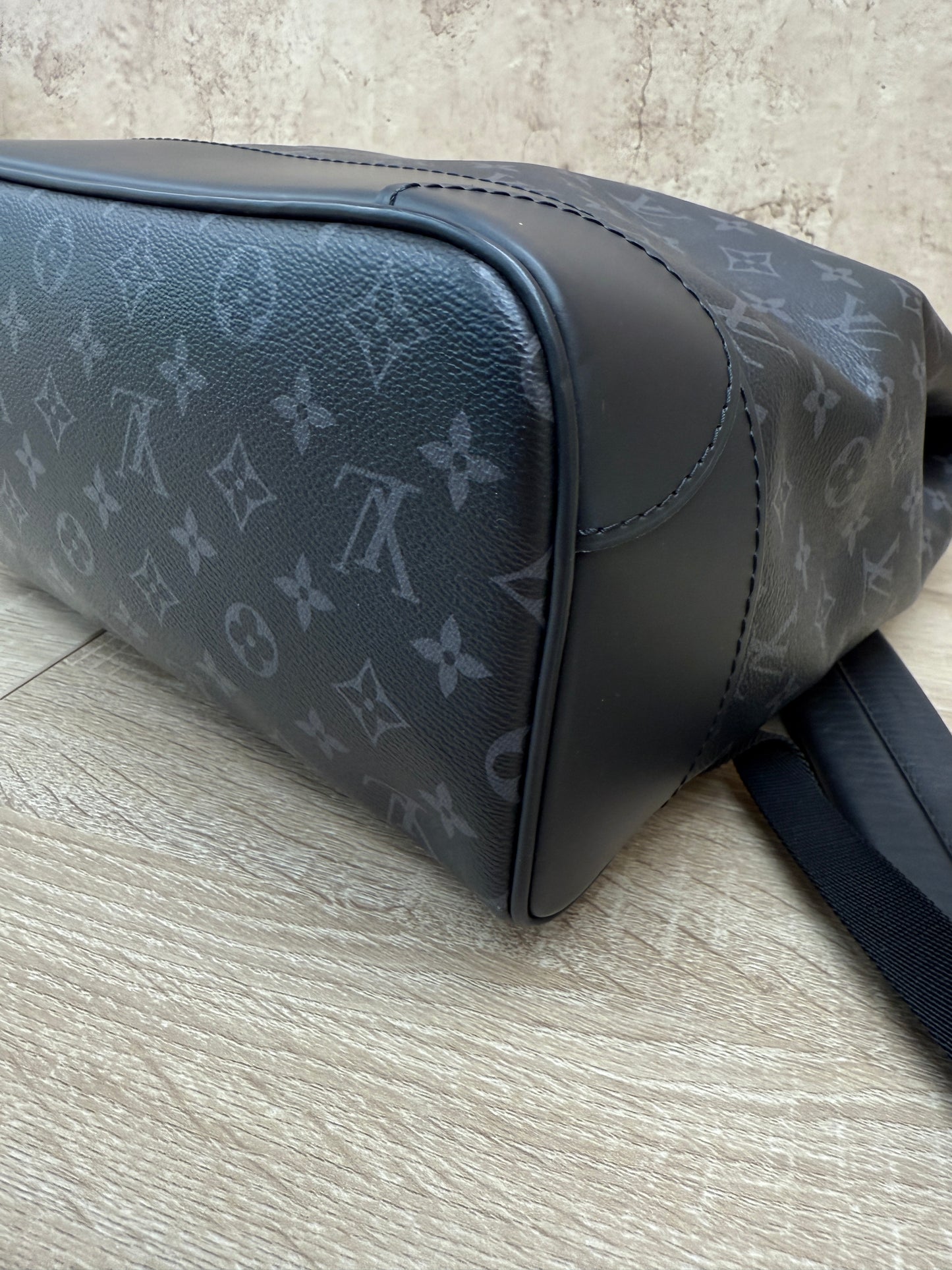 LIKE NEW- Louis Vuitton Monogram Eclipse Steamer Backpack