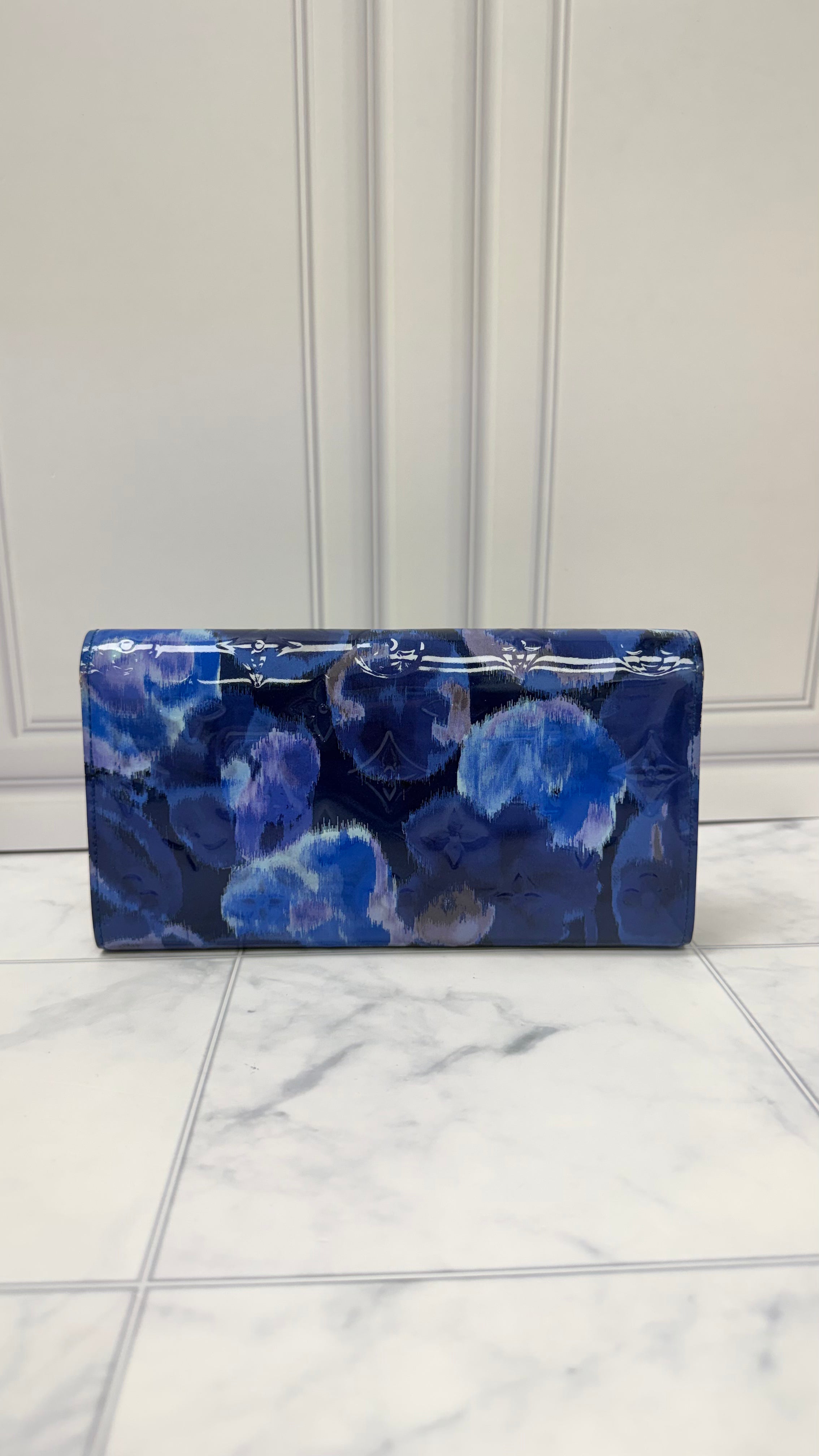 Louis Vuitton Blue Monogram Vernis Leather Sarah Wallet