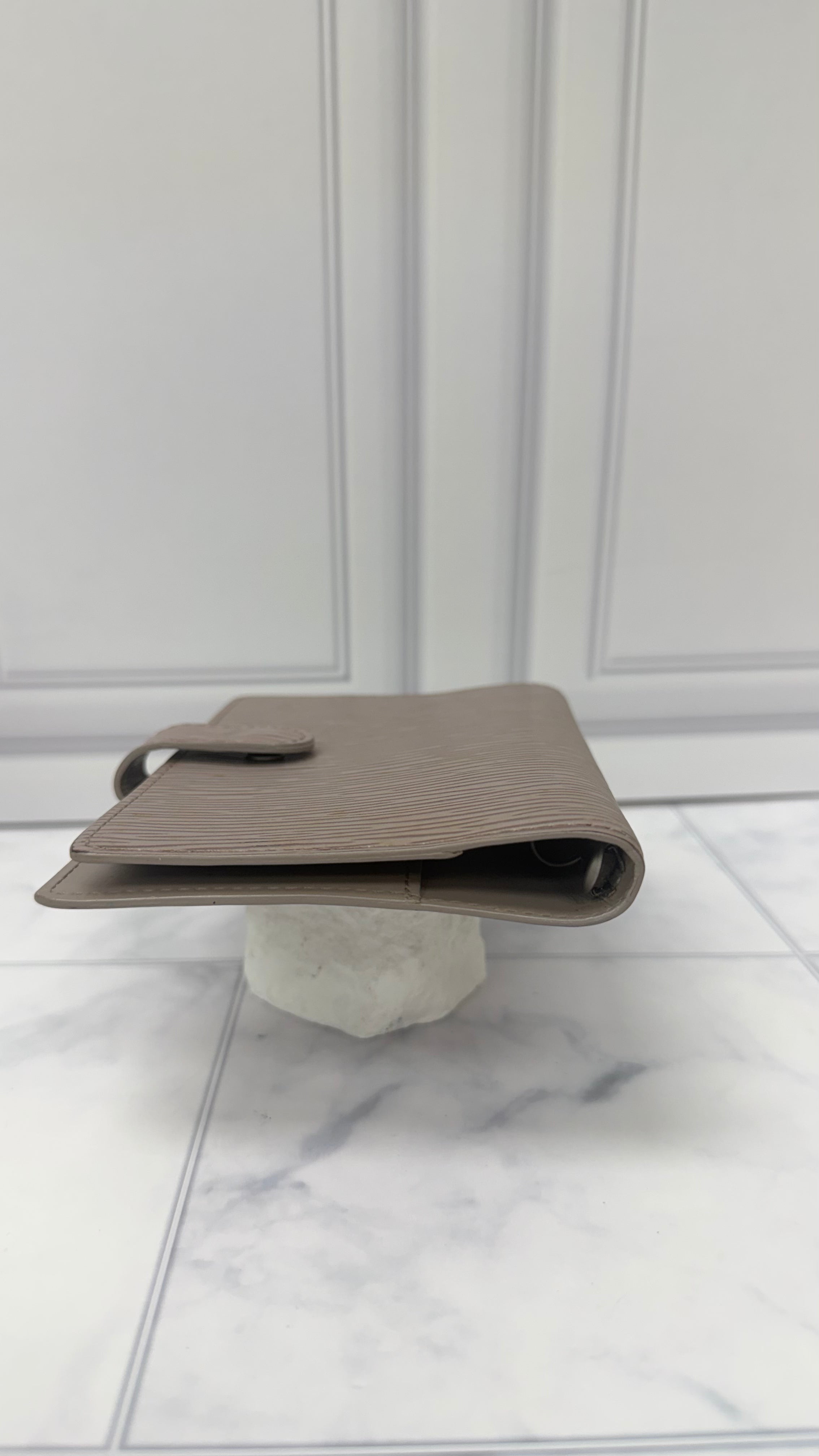 Louis Vuitton Grey Epi Leather Passport Agenda Cover PM