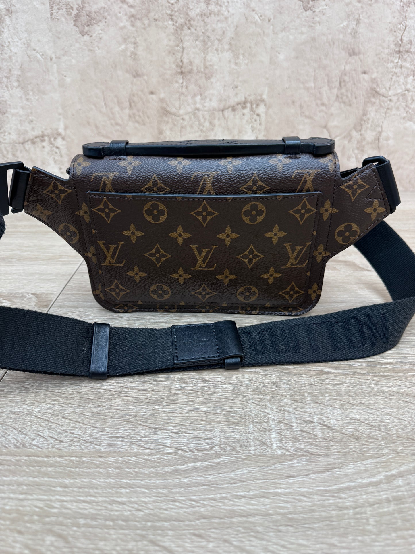 Louis Vuitton Monogram S Lock Sling Bag