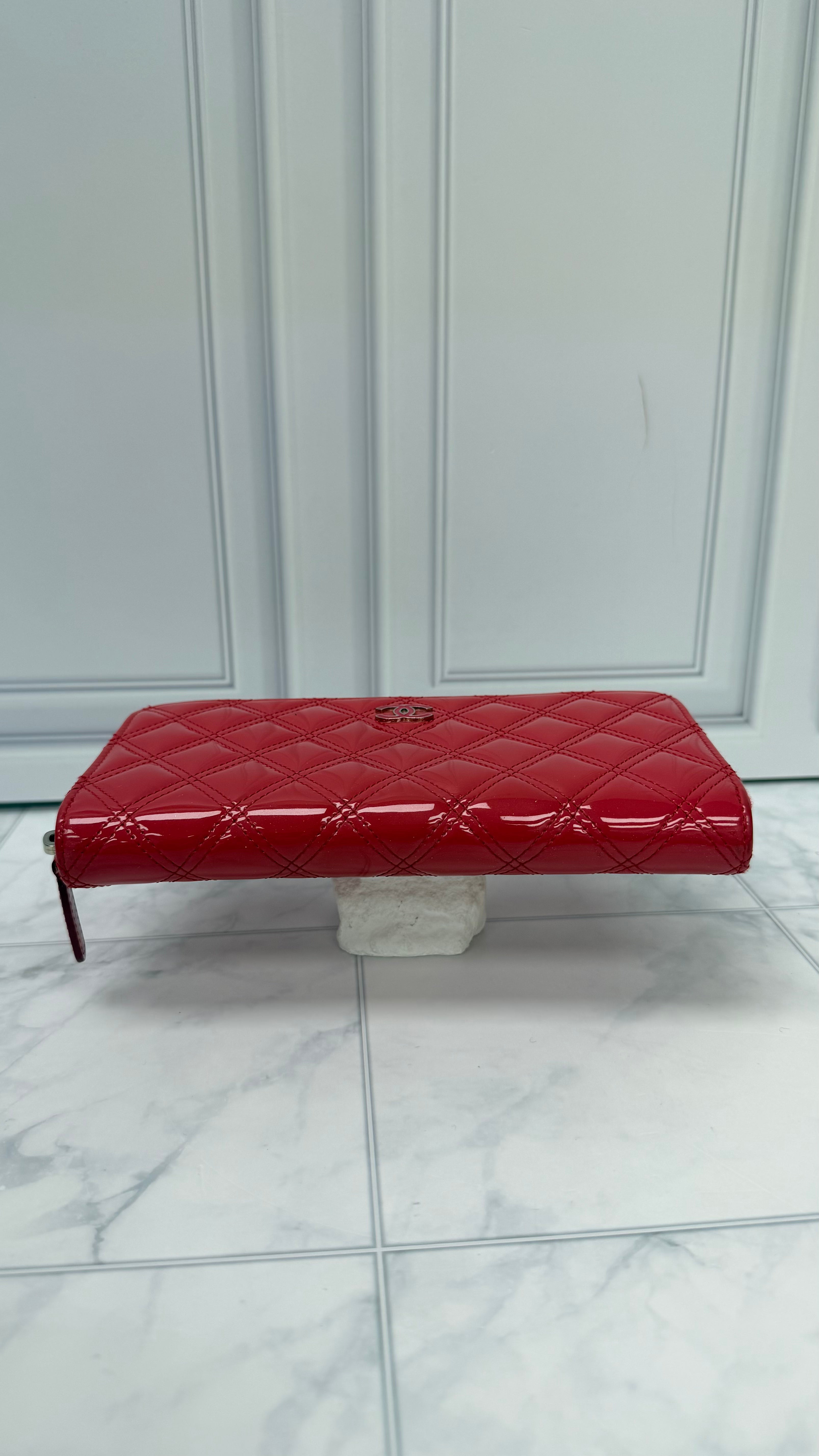 Chanel Hot Pink Patent Leather Zippy Wallet
