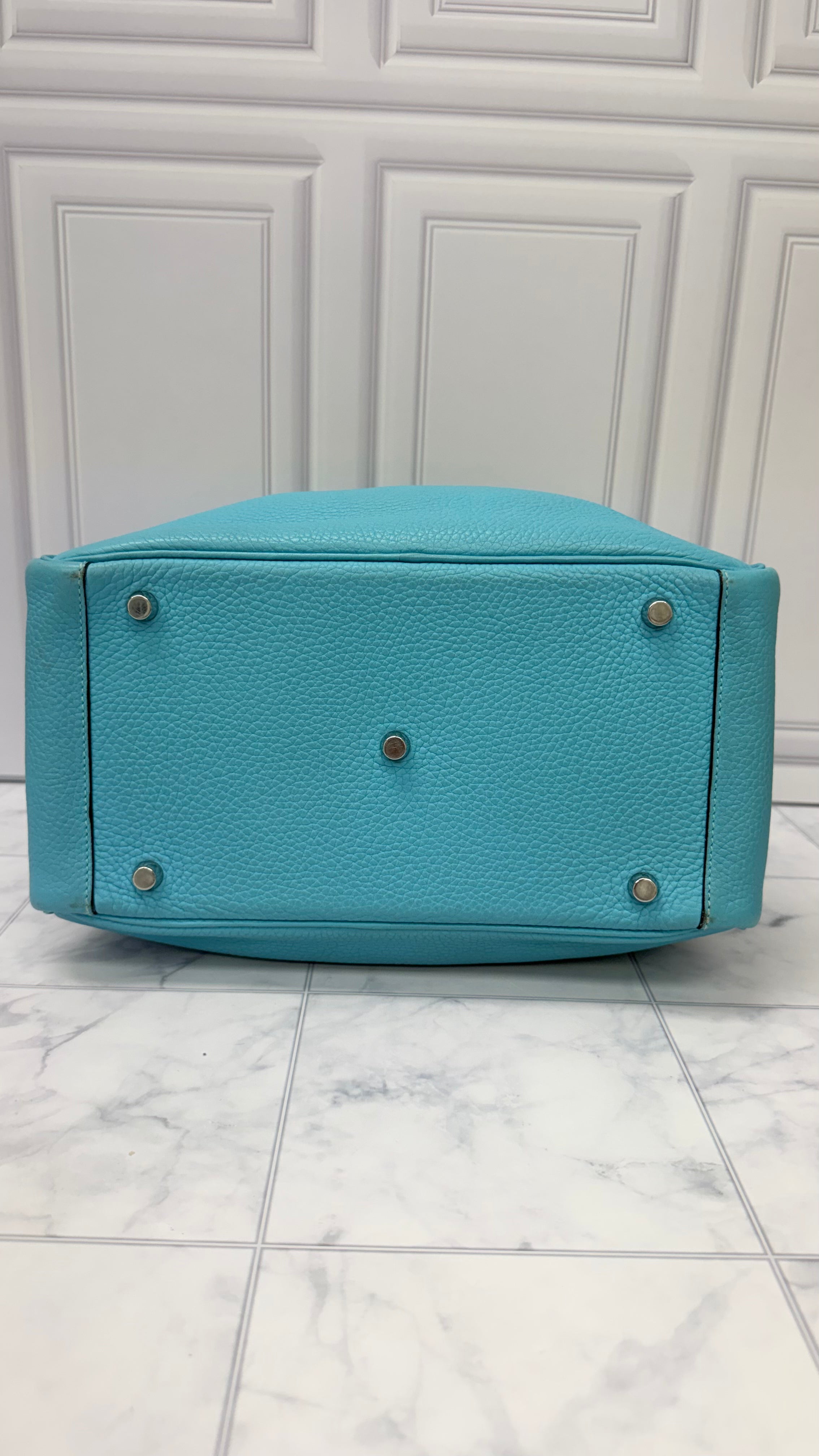 Hermes Tiffany Blue Clemence Leather Lindy 30 Handbag
