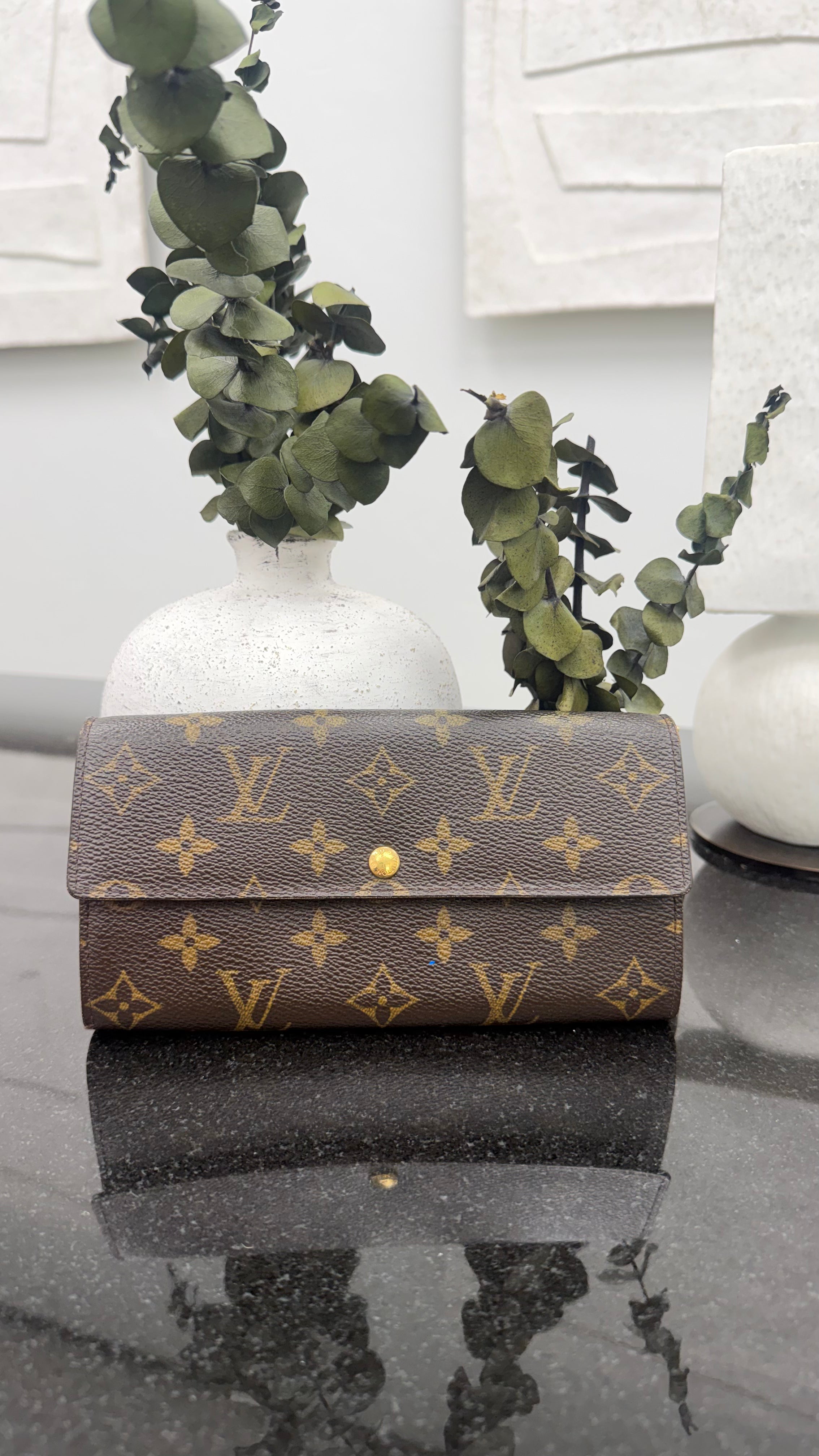 Louis Vuitton Monogram Sarah Wallet