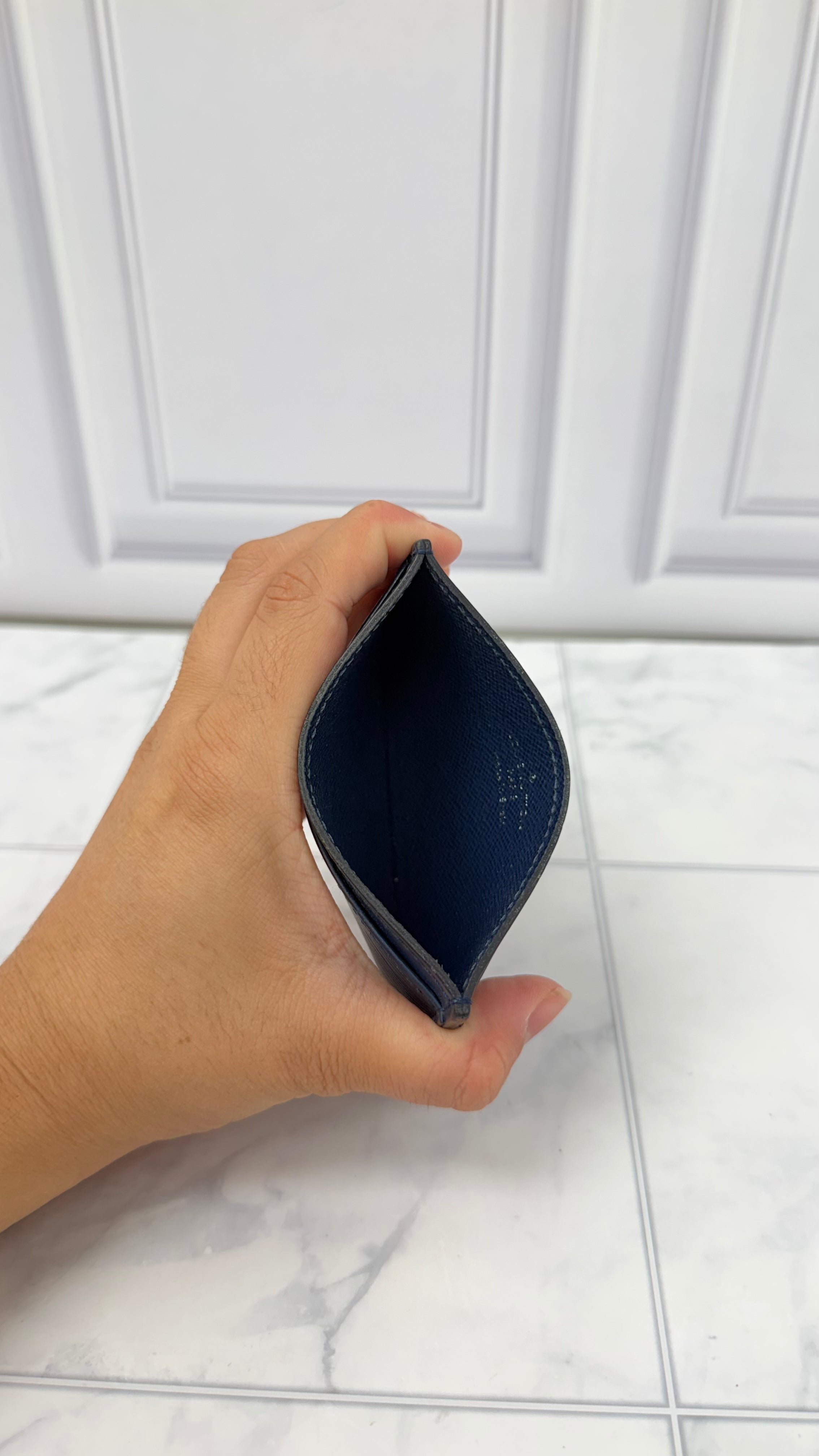 Louis Vuitton Navy Blue Epi Leather Card Holder