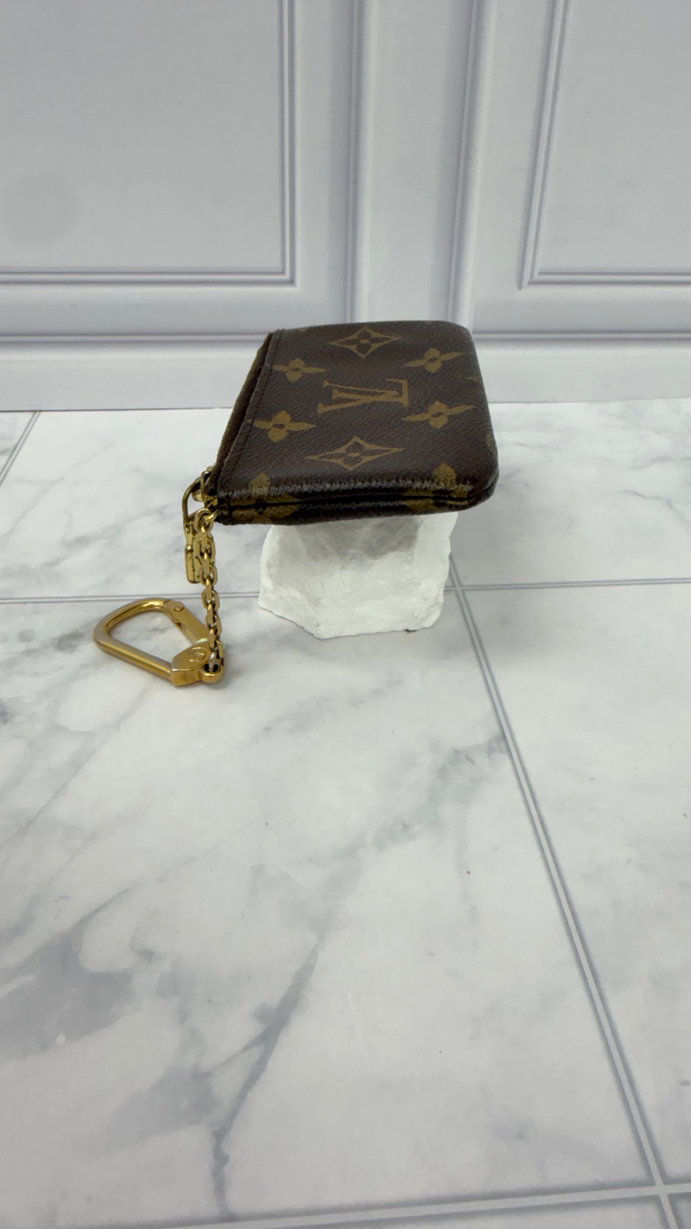 Louis Vuitton Monogram Key Cles