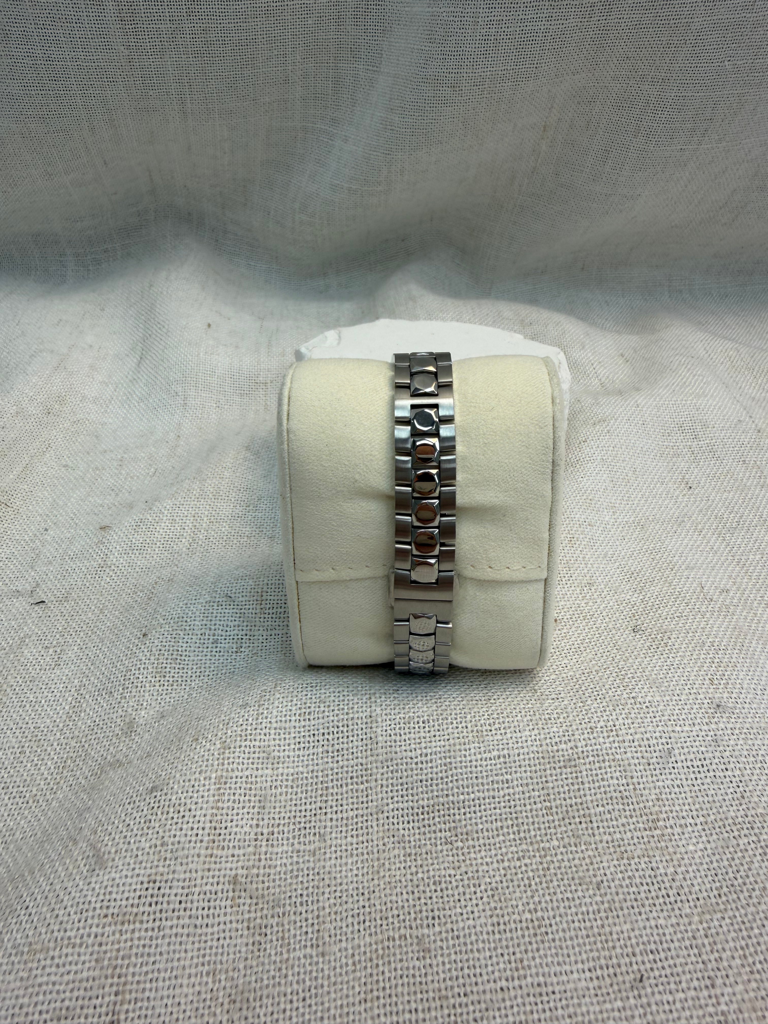 Fendi Silver Tone Ishine 38MM Watch