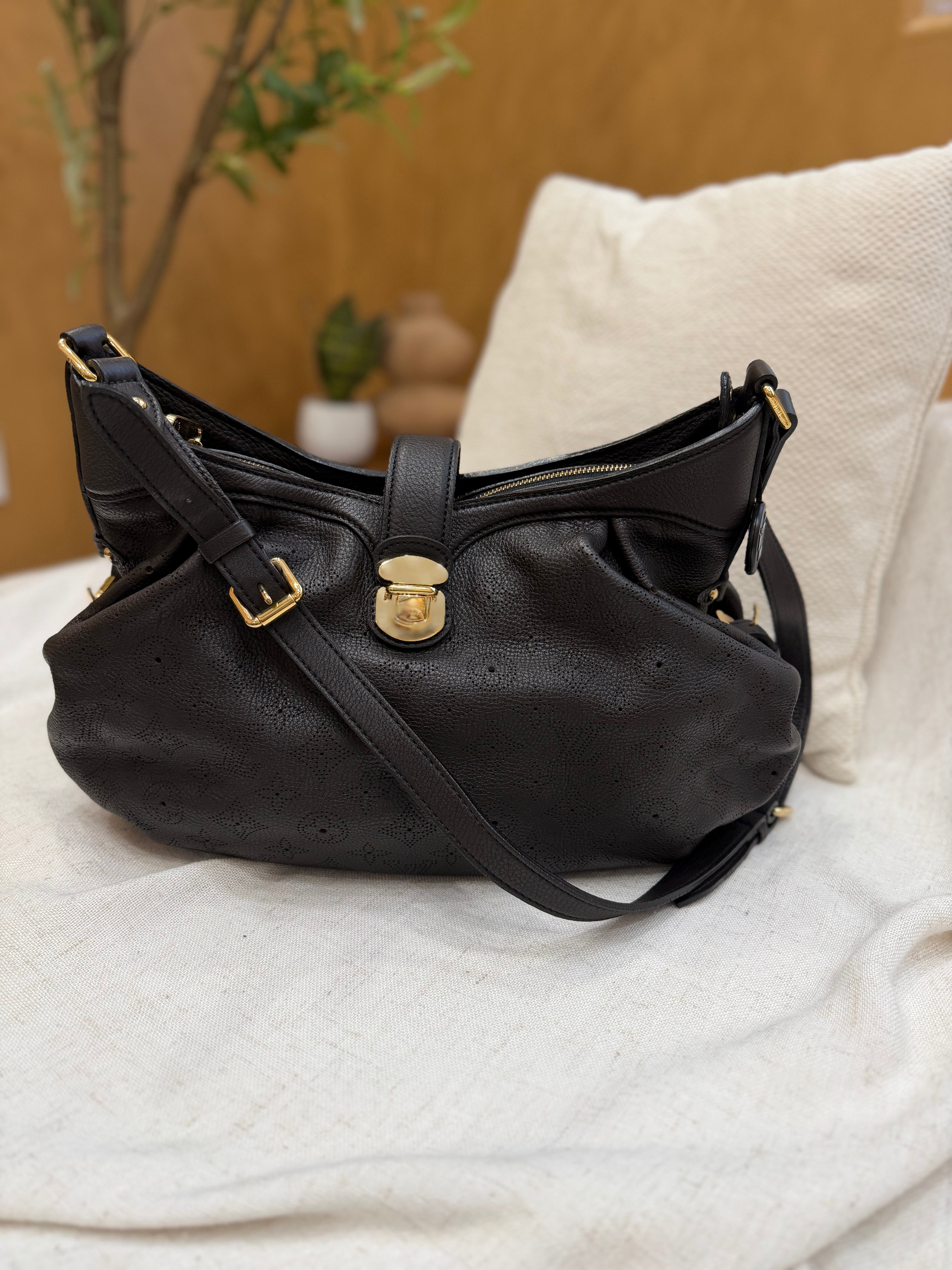 *DONS PRE-DROP* Louis Vuitton Dark Brown Mahina XS Hobo Bag