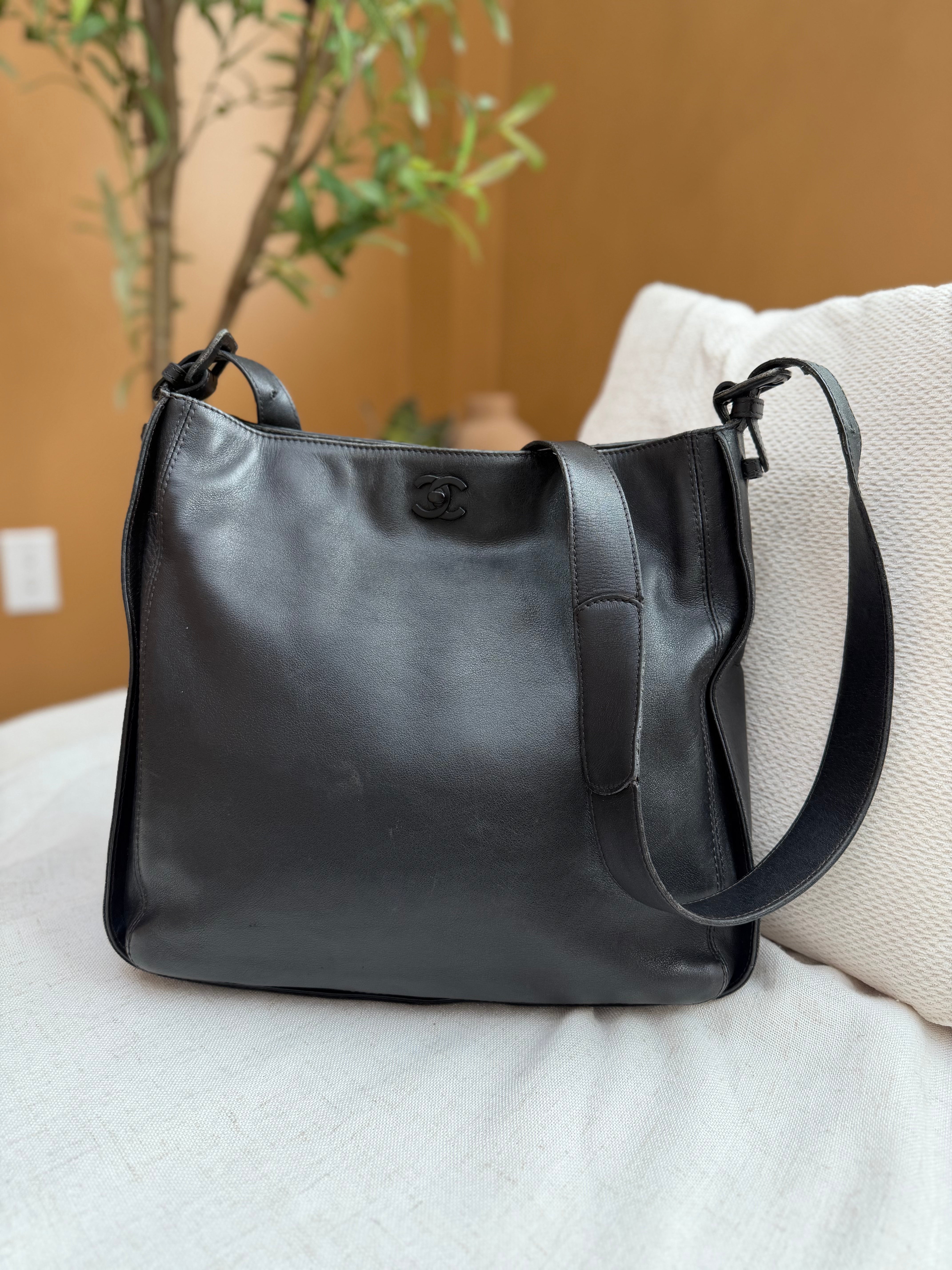 *DONS PRE-DROP* Chanel Black Lambskin Crossbody Tote