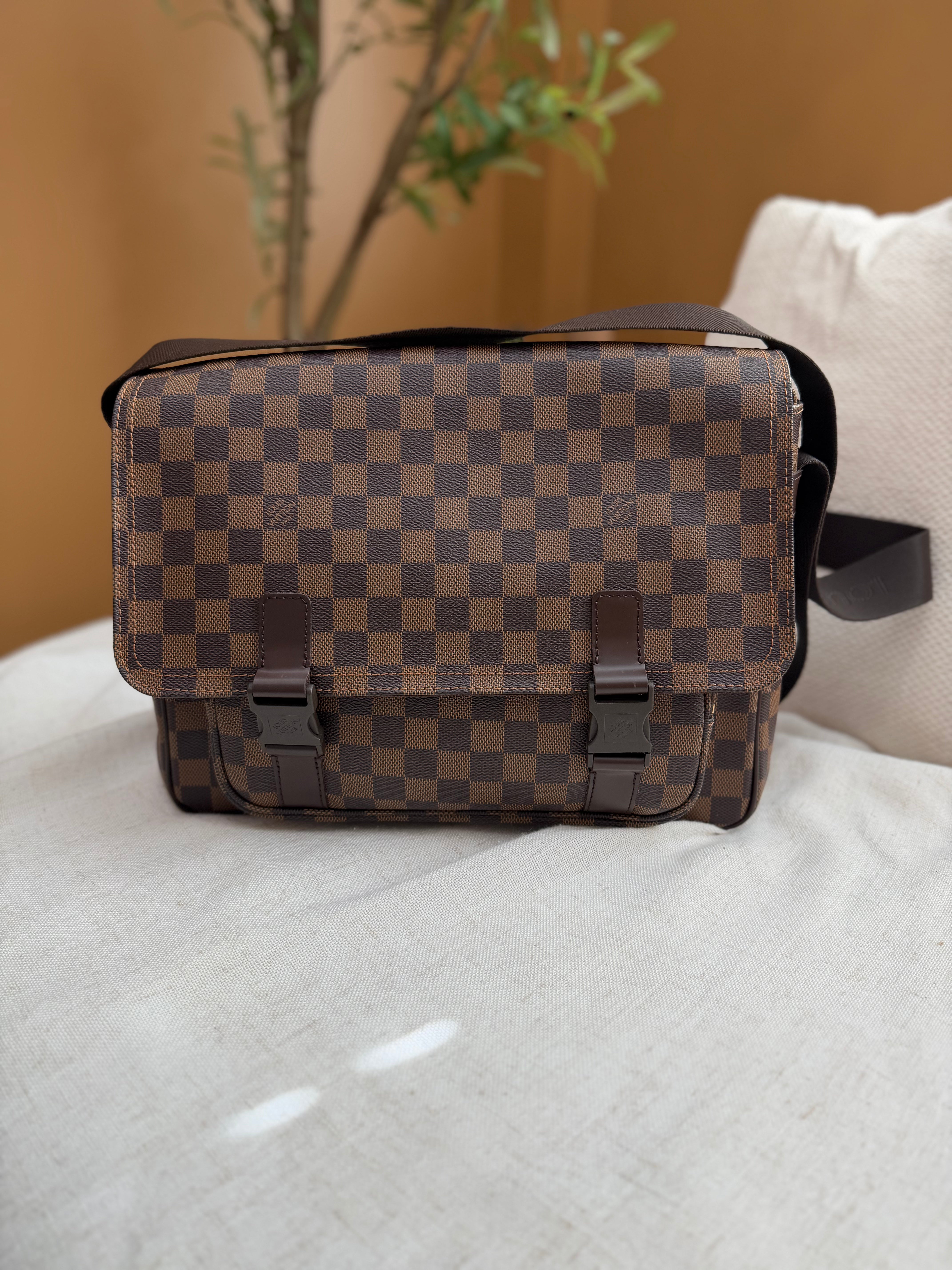*DONS PRE-DROP* Louis Vuitton Damier Ebene Melville Messenger Bag