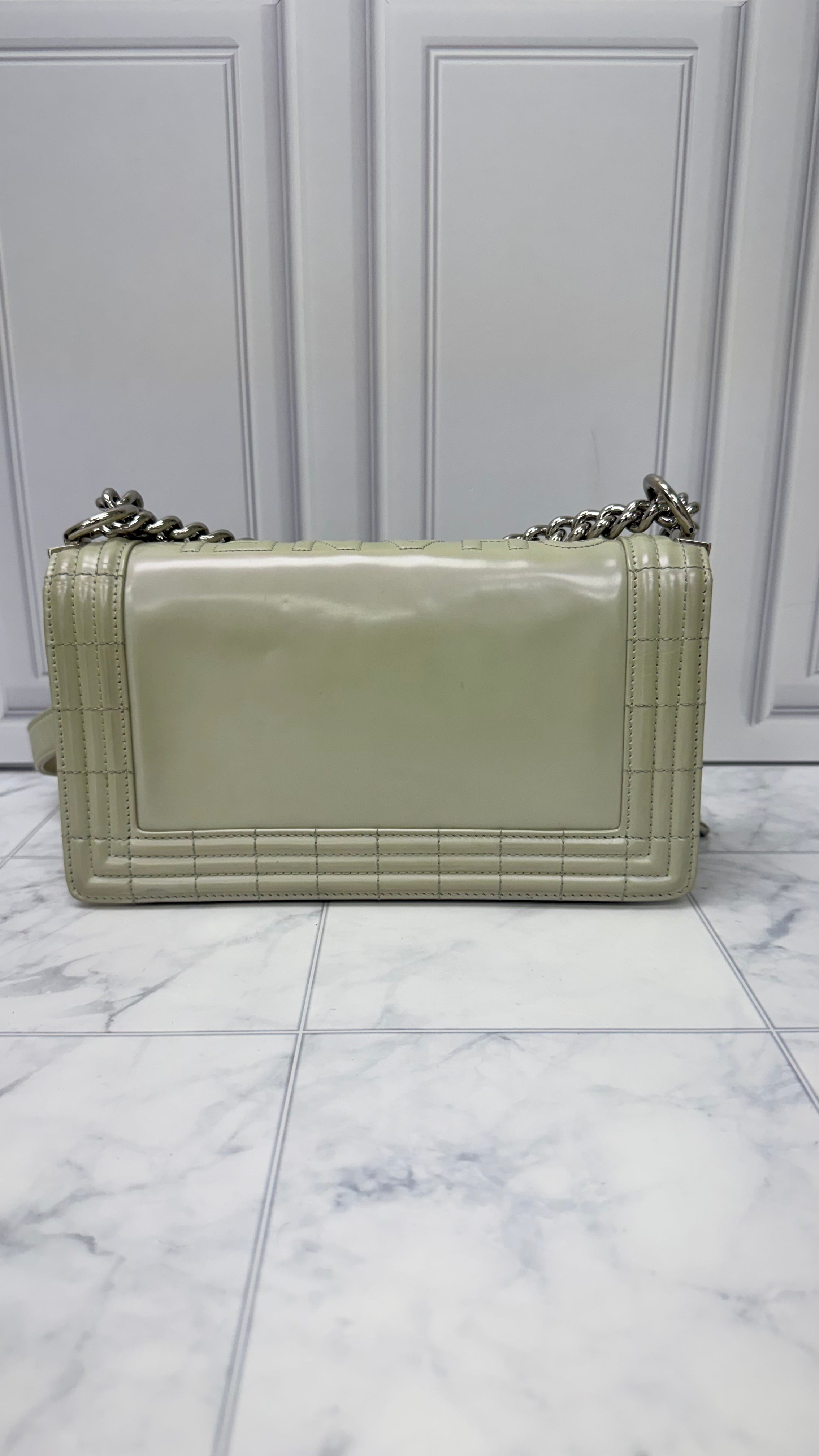 Chanel Pearl Iridescent Glazed Leather Medium Reverso Boy Flap Bag