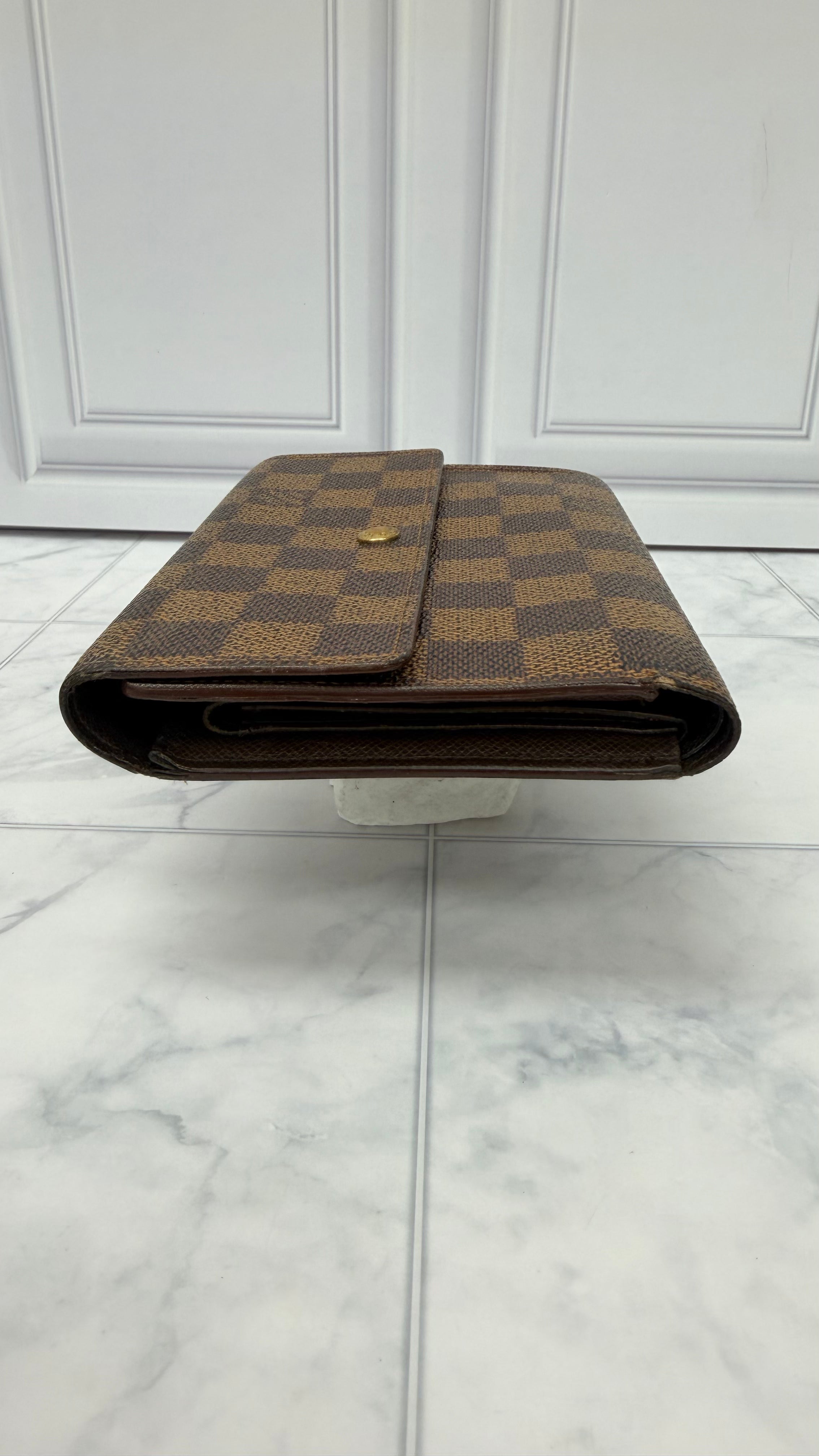 Louis Vuitton Damier Ebene Porte Tresor Wallet