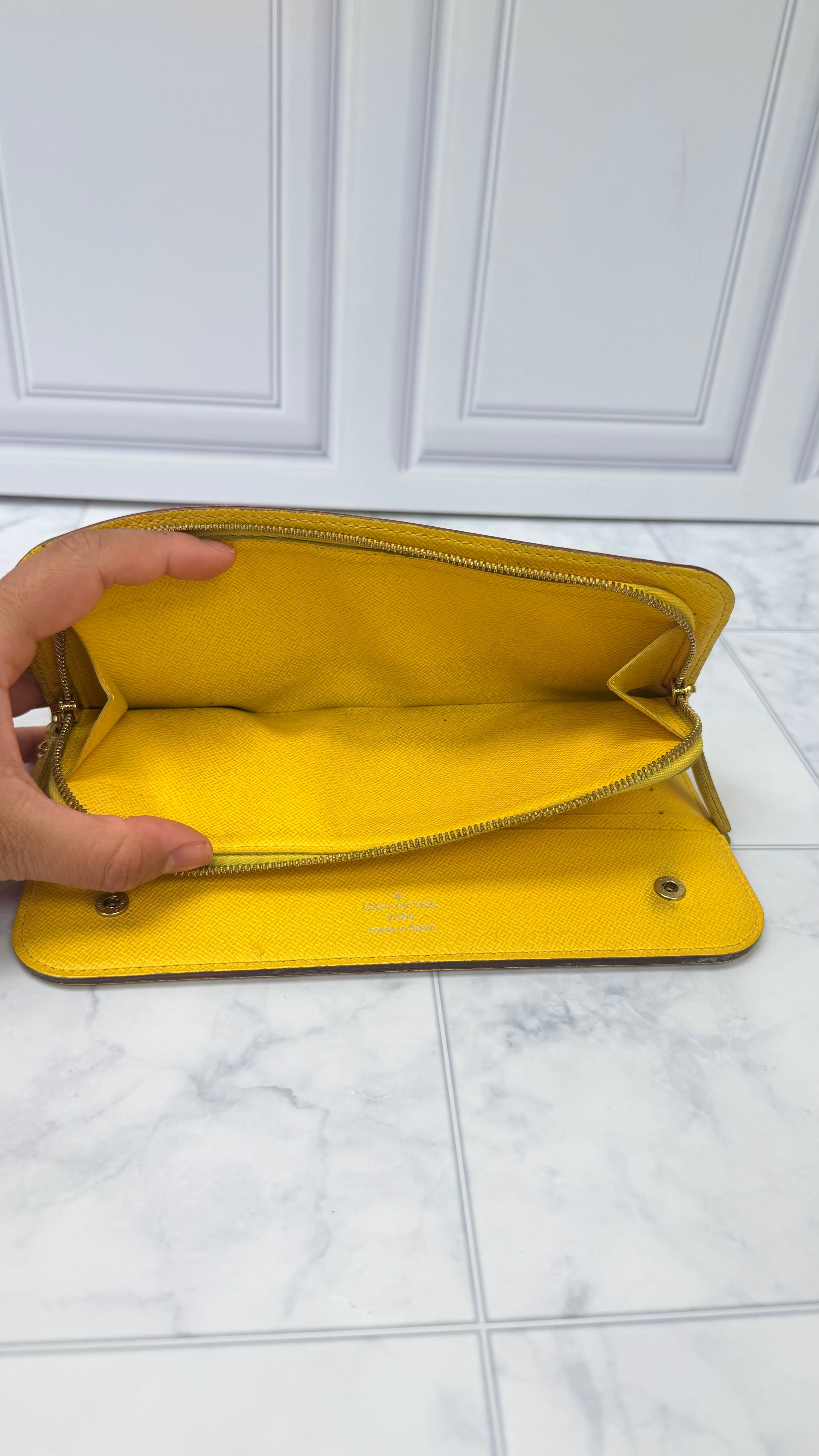 Louis Vuitton White Multicolor Monogram Insulate Zippy Wallet