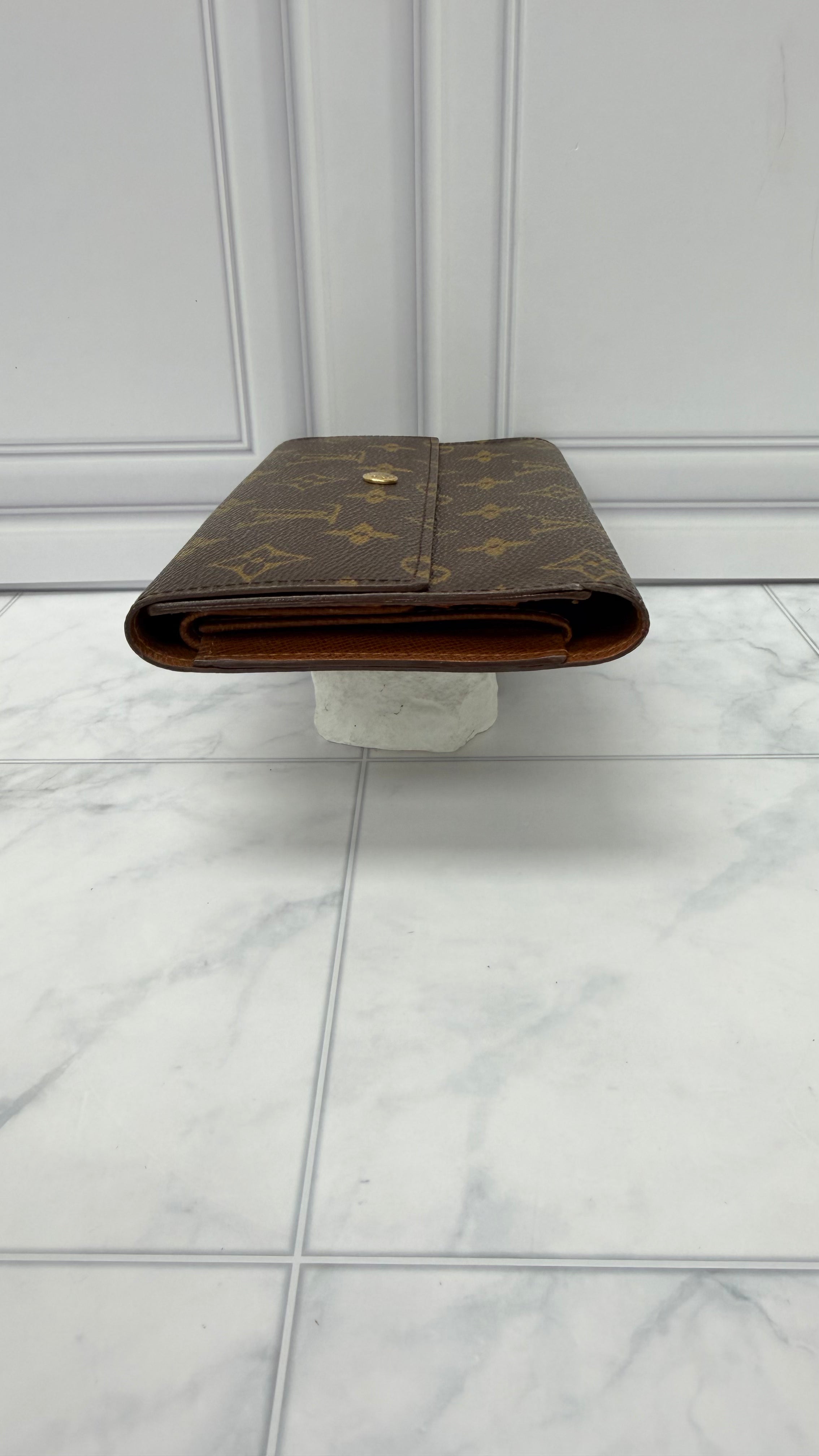 Louis Vuitton Monogram Flap International Wallet