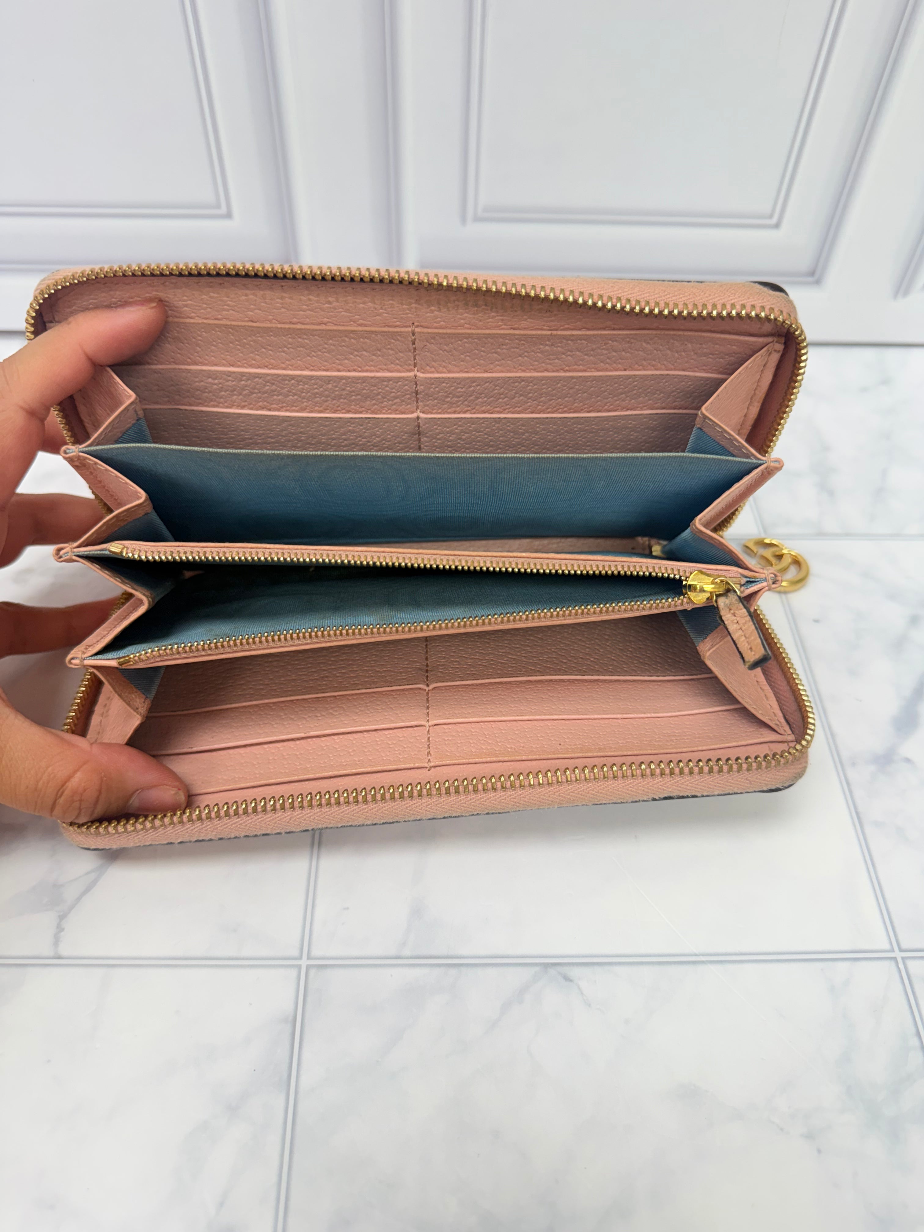 Gucci Blue And Pink Denim Embroidered Flower Zippy Wallet