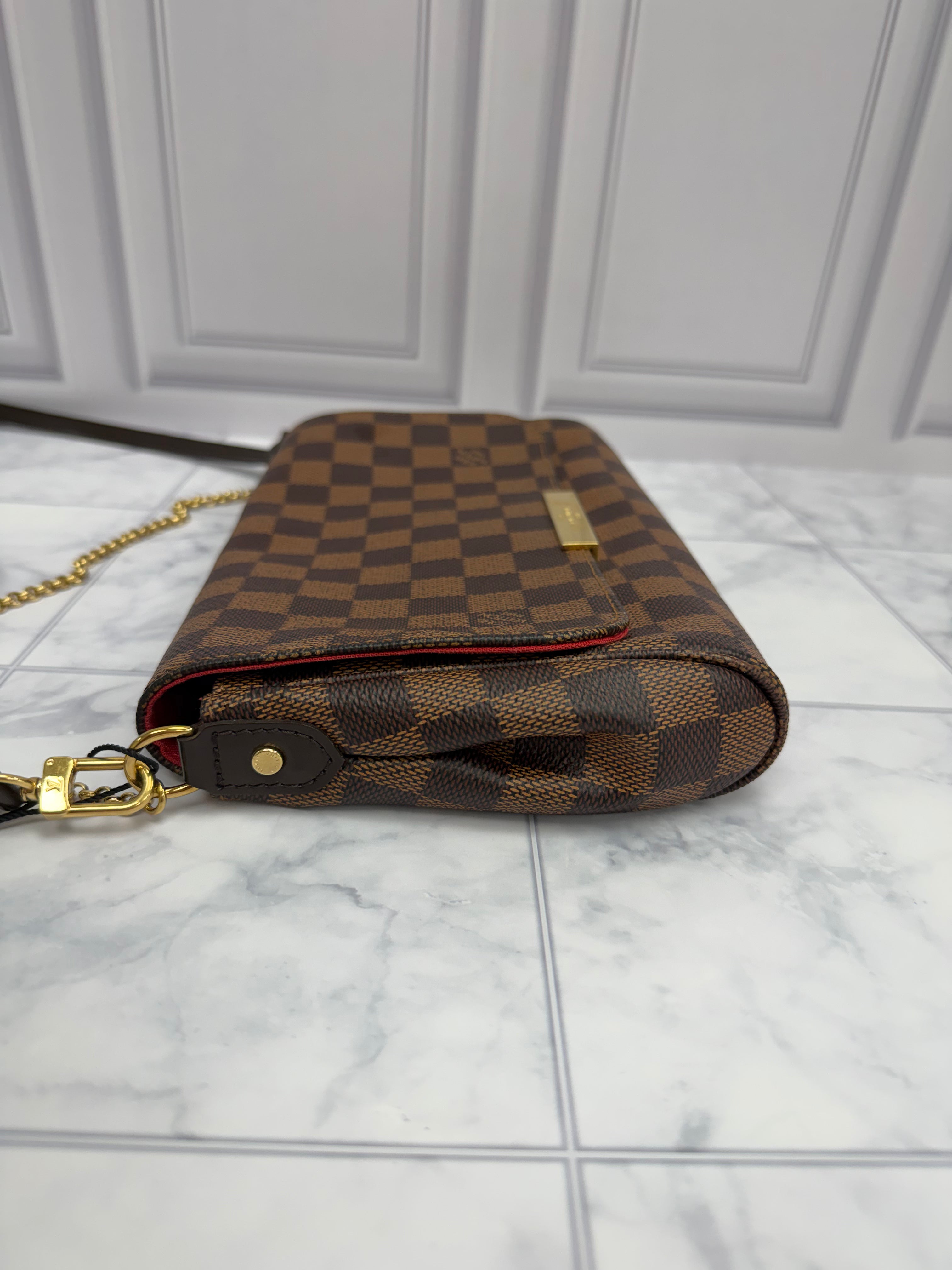 *DONS DROP* Louis Vuitton Damier Ebene & Red Favorite MM Crossbody
