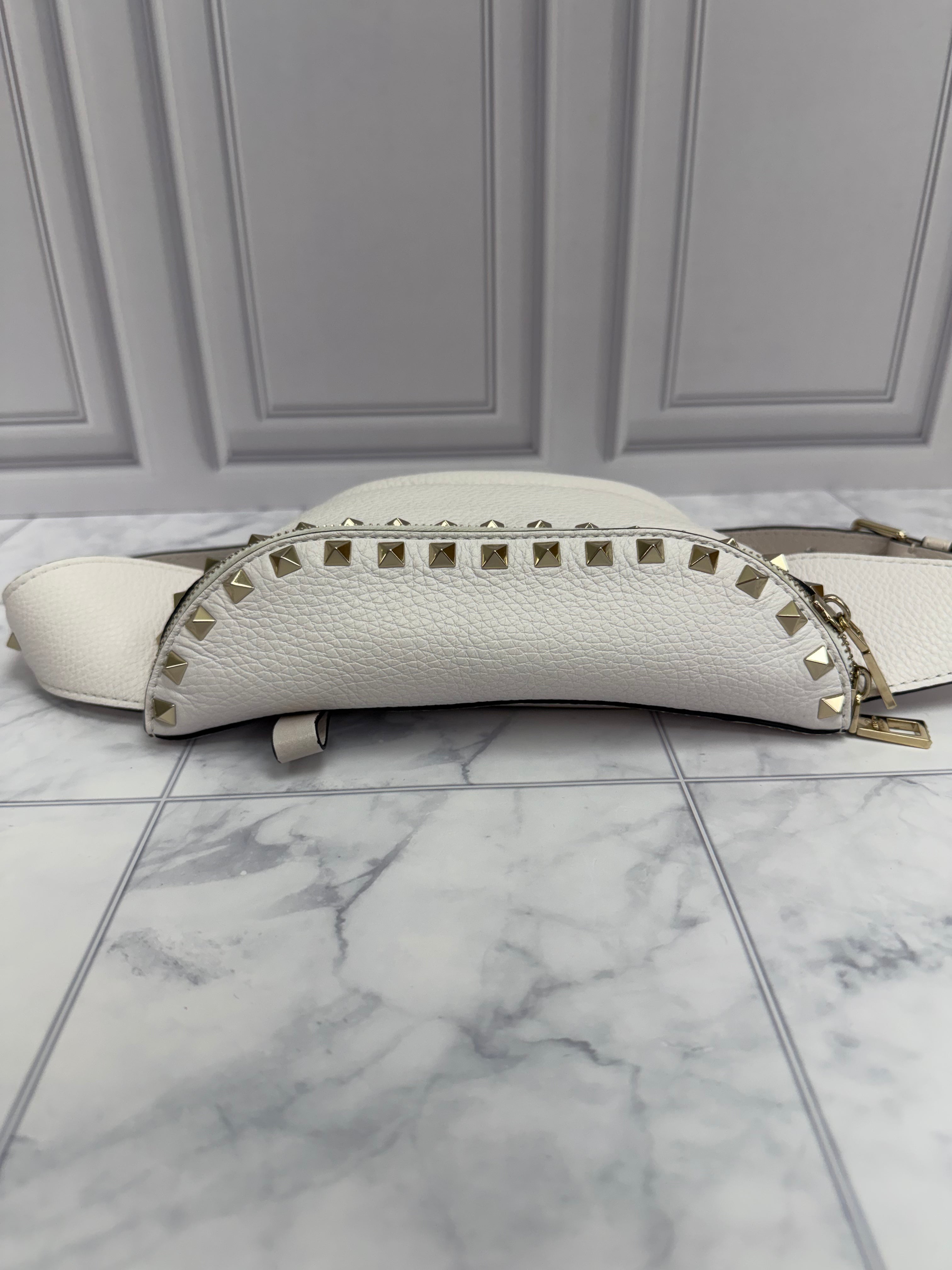 *DONS DROP* Valentino White Leather Rockstud Bumbag