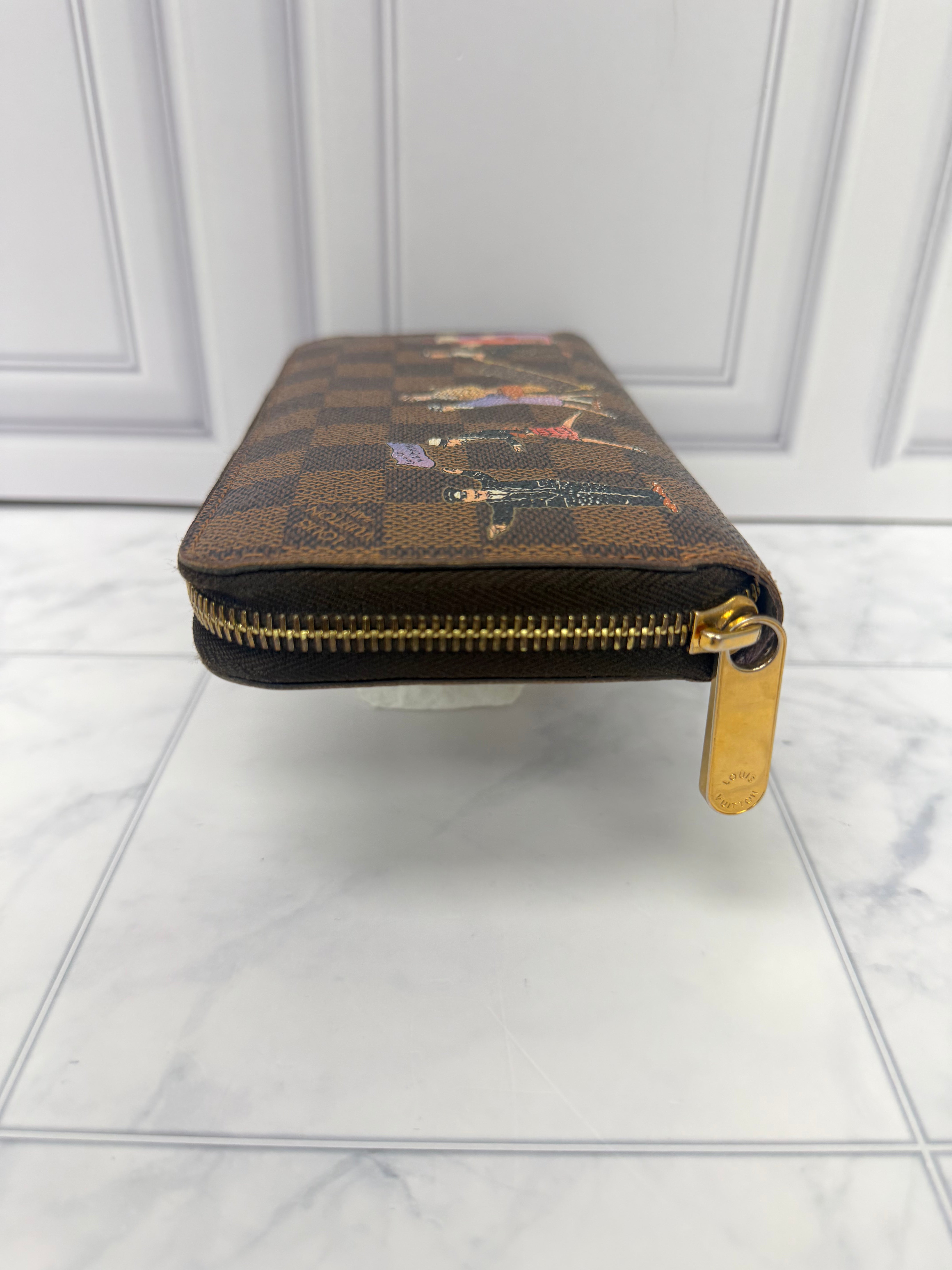 Louis Vuitton Damier Ebene Illustre Zippy Wallet