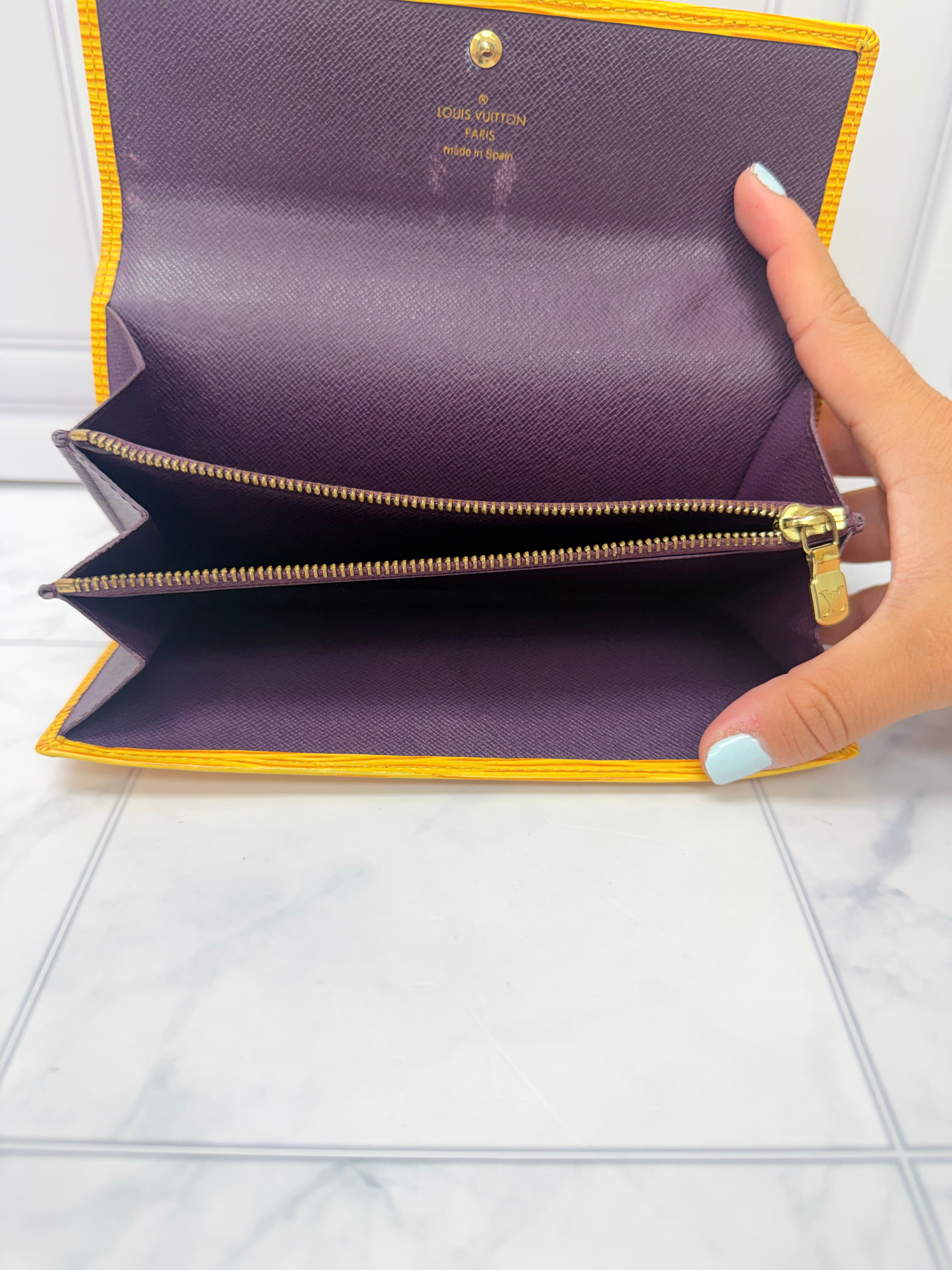 Louis Vuitton Yellow Epi Leather Leather Sarah Wallet