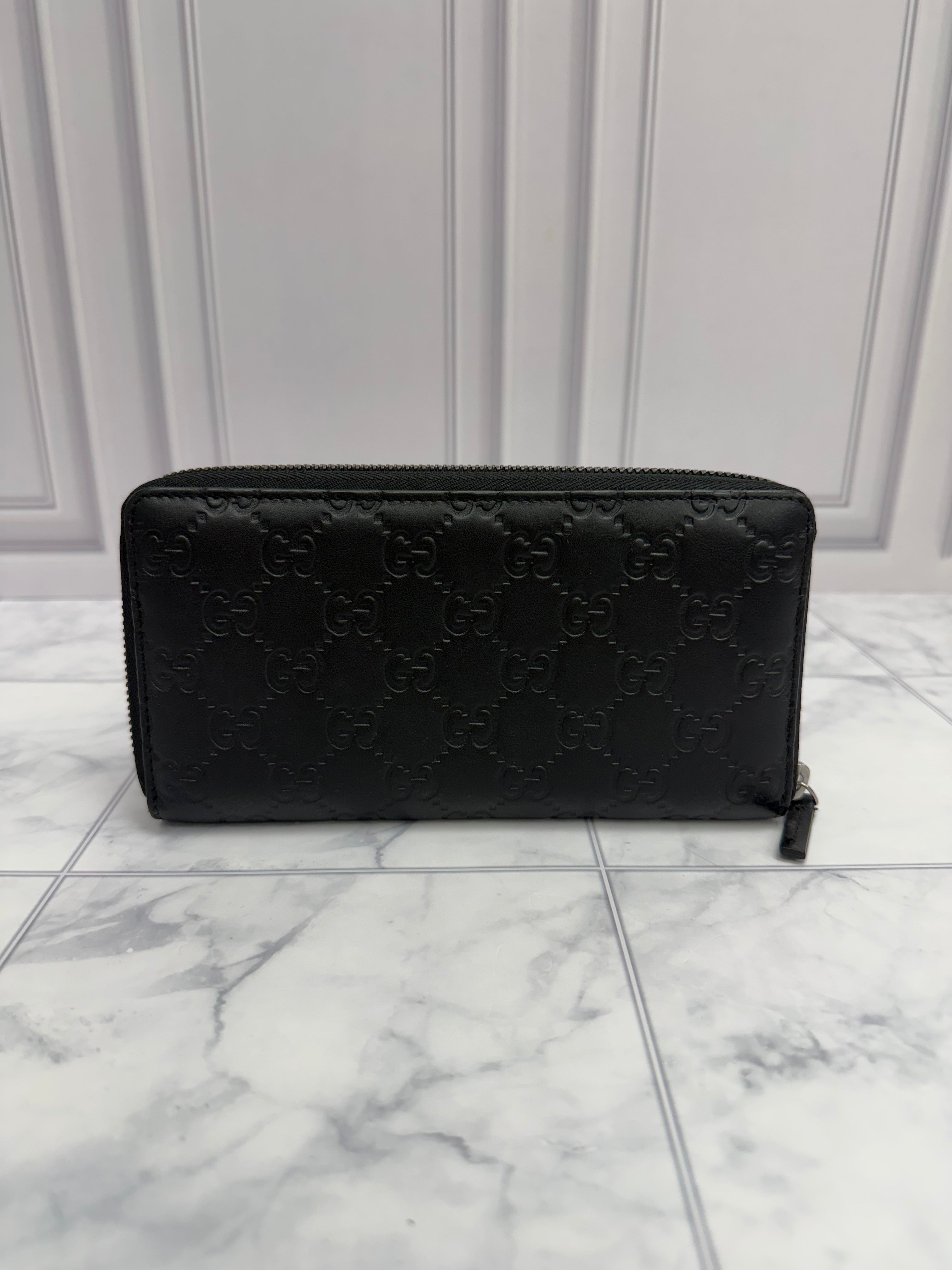 *DONS DROP* Gucci Black Leather GG Embossed Zippy Wallet