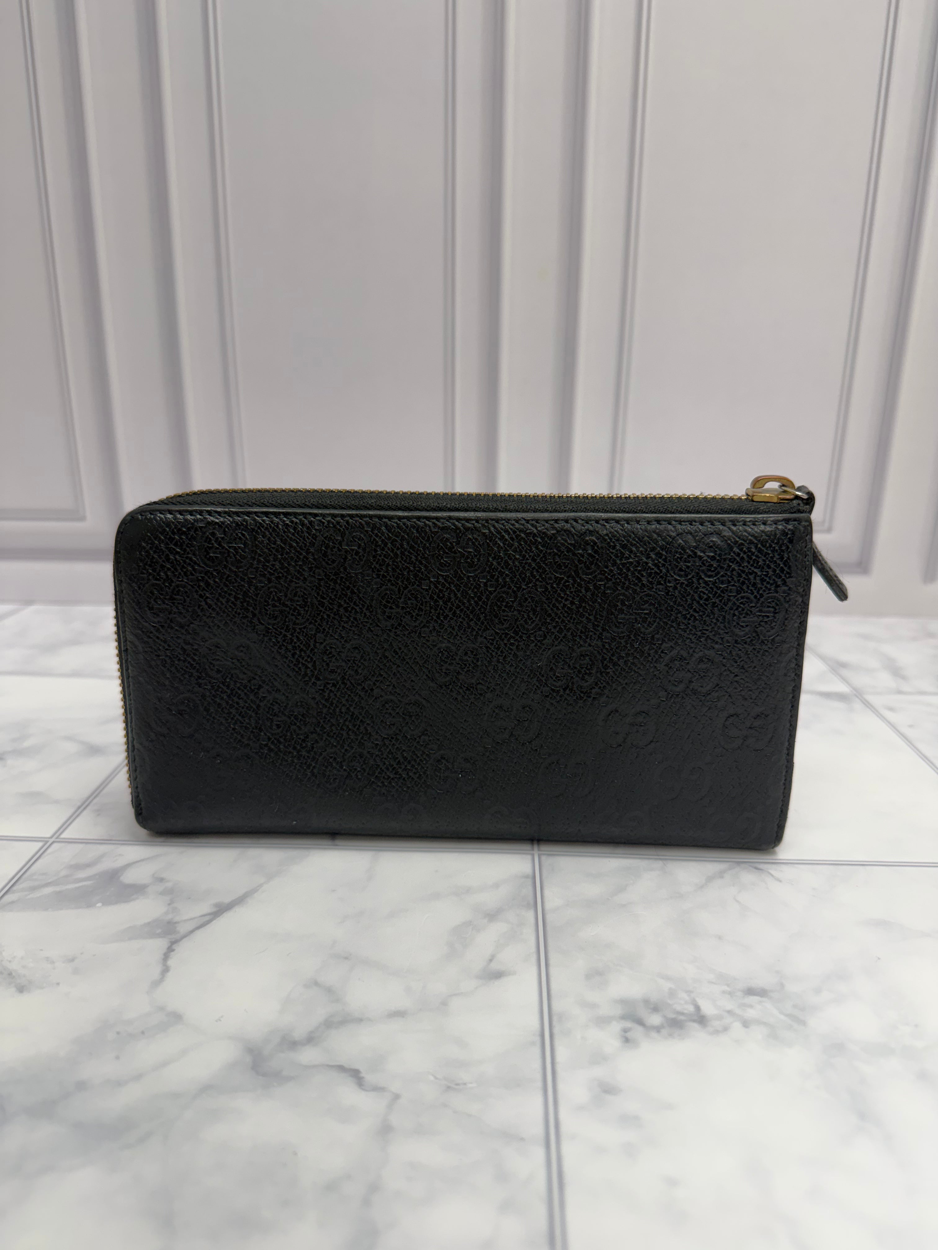 *DONS DROP* Gucci Black Grained Leather GG Embossed Zippy Wallet