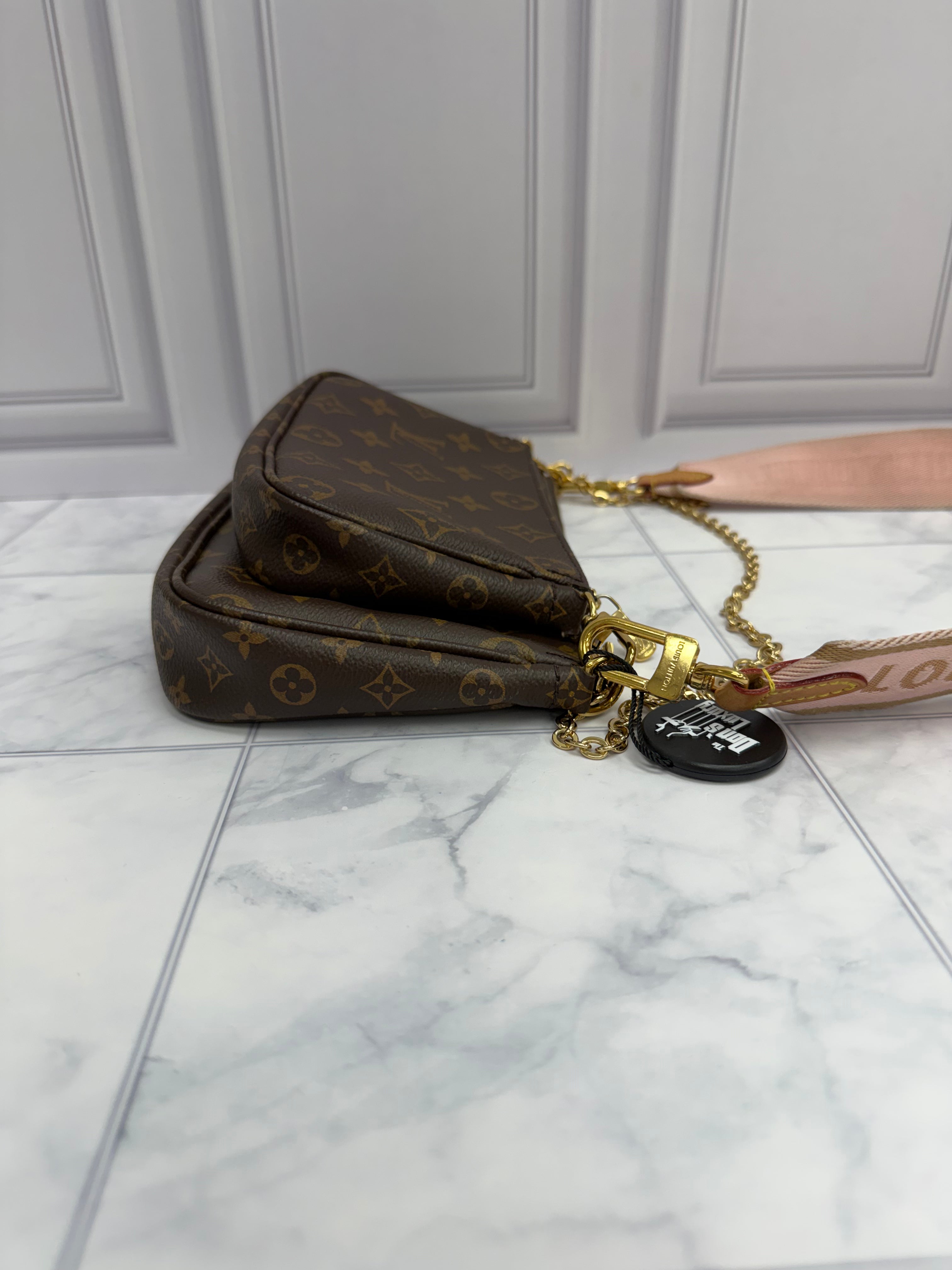 *DONS DROP* Louis Vuitton Monogram & Pink Strap Multi Pochette Accessories