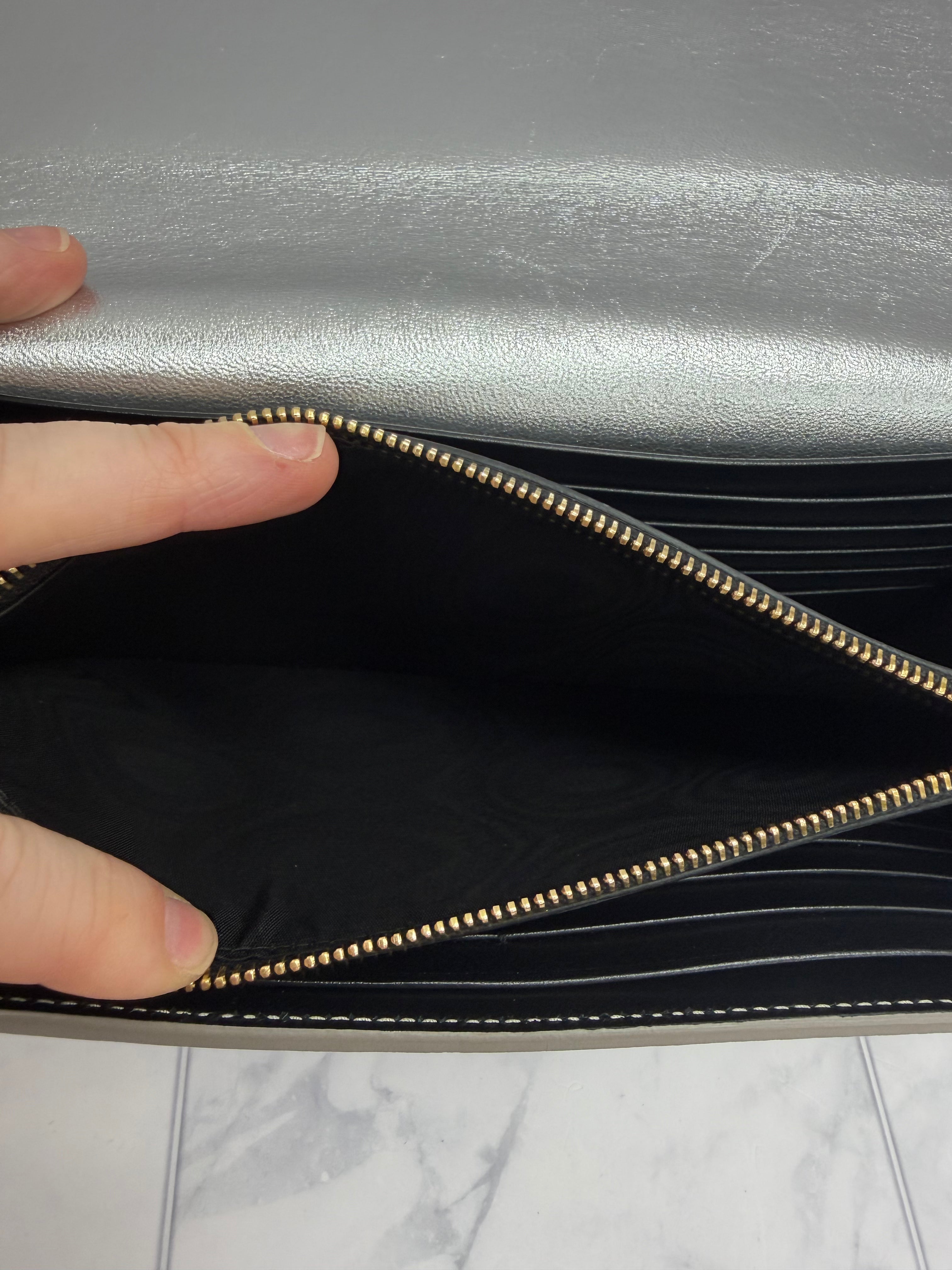 *DONS DROP* Saint Laurent YSL Metallic Silver Calfskin Chain Shoulder Bag