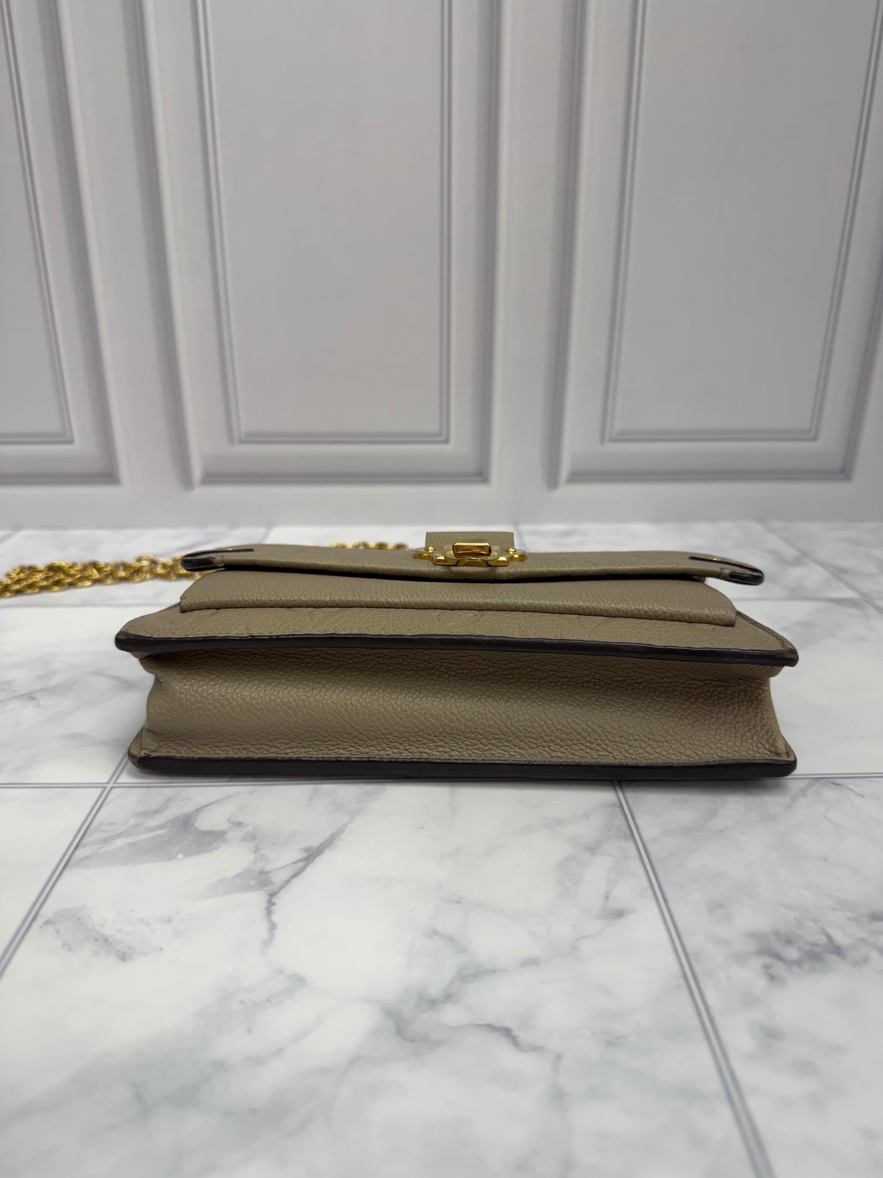 *DONS DROP* Louis Vuitton Turtledove Empreinte Vavin Wallet on a Chain