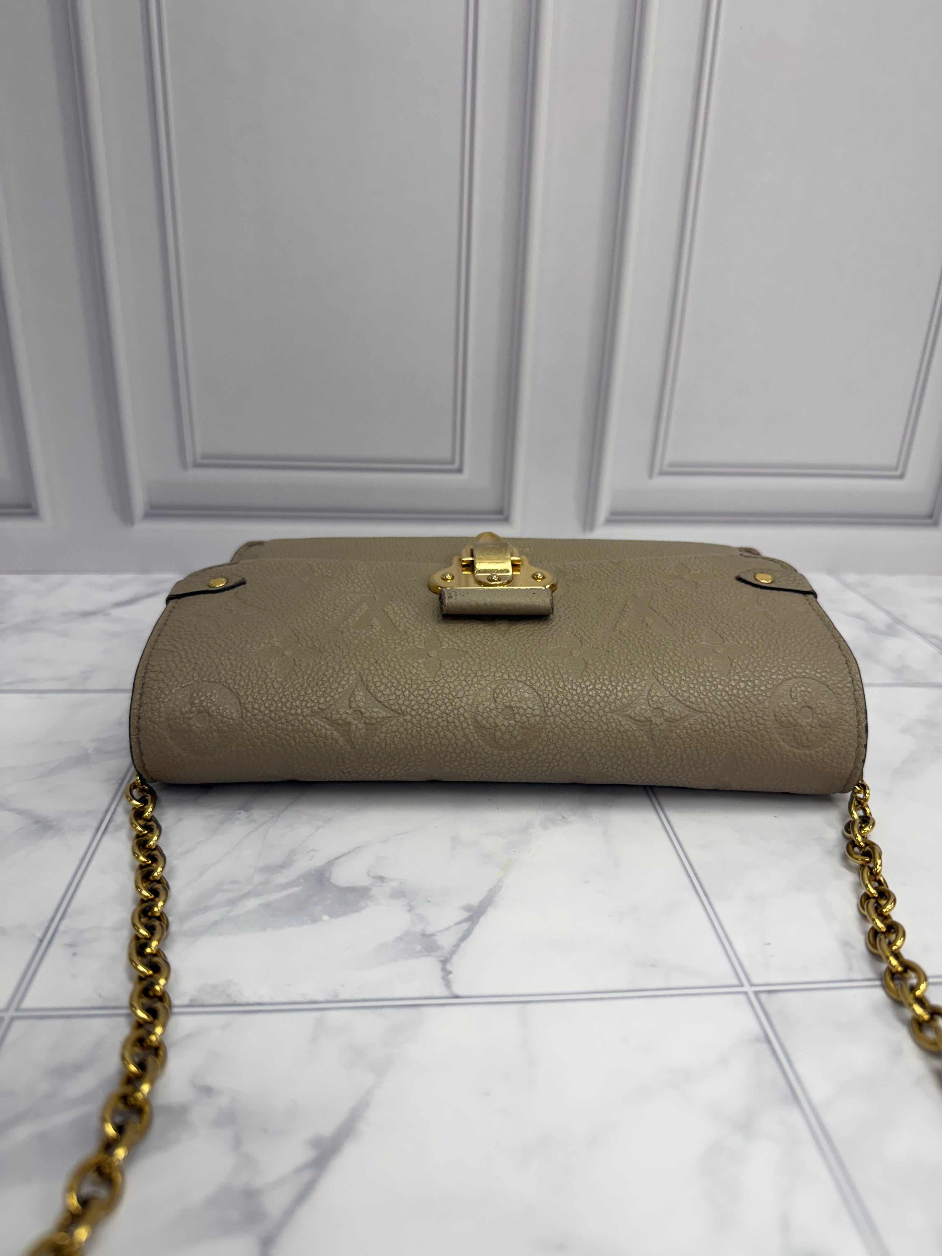 *DONS DROP* Louis Vuitton Turtledove Empreinte Vavin Wallet on a Chain