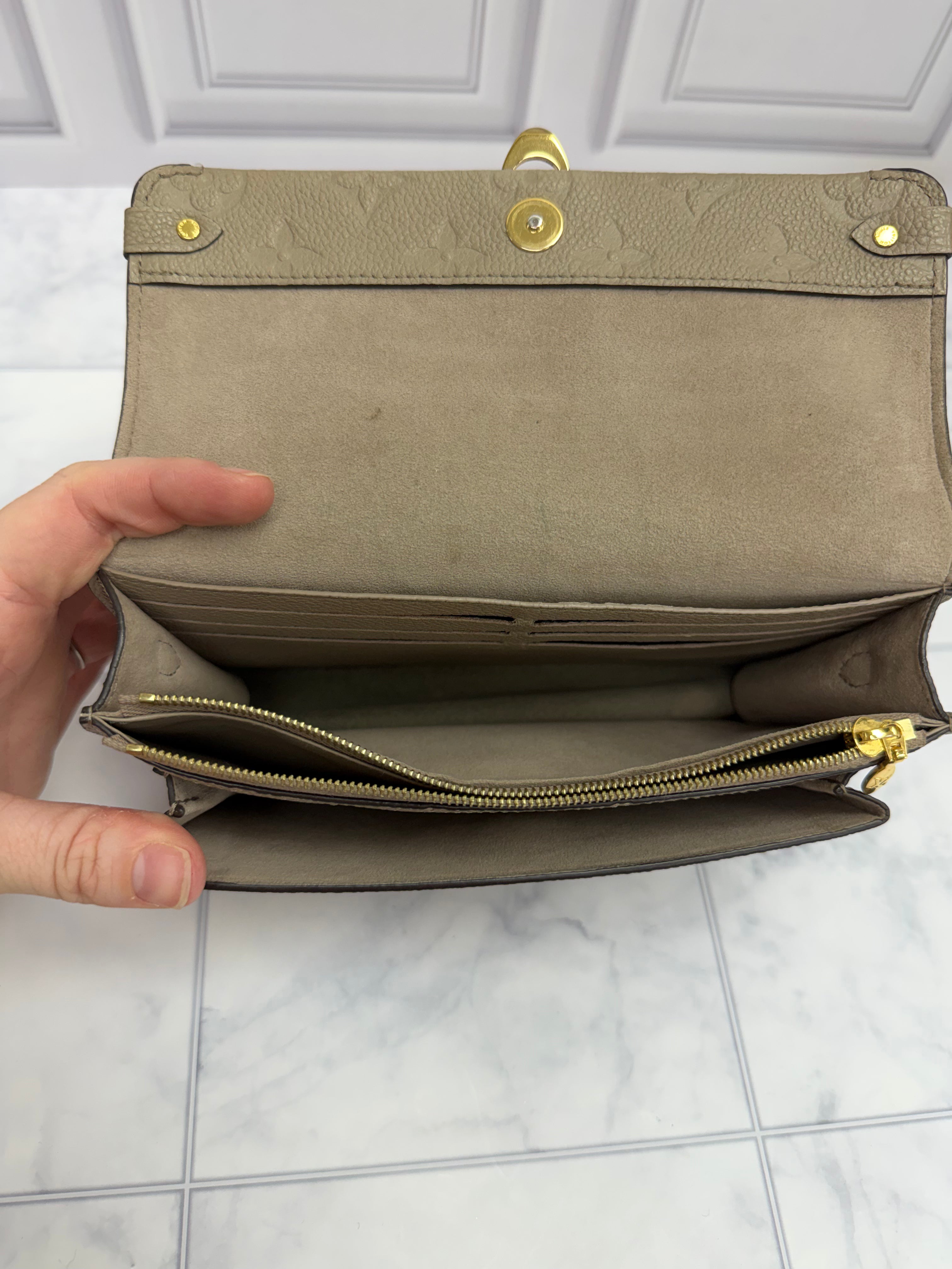 *DONS DROP* Louis Vuitton Turtledove Empreinte Vavin Wallet on a Chain