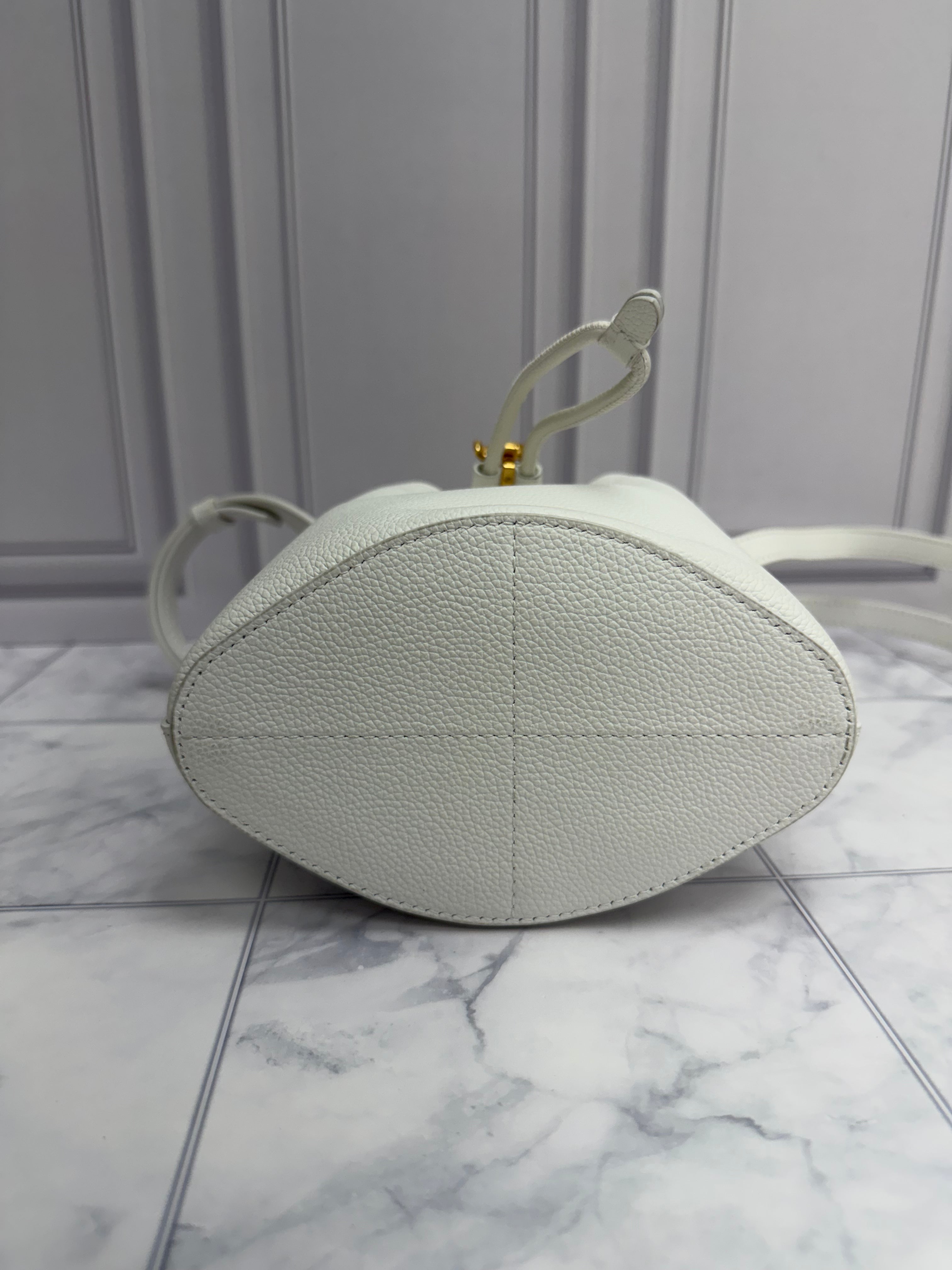 *DONS DROP* Burberry White Leather Mini TB Drawstring Bucket Crossbody